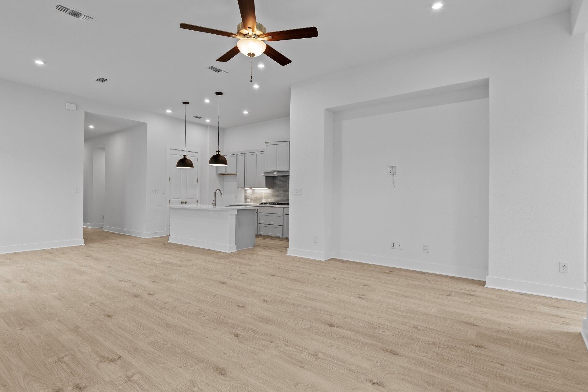 421 Hickory Springs Trl, Georgetown, TX 78628