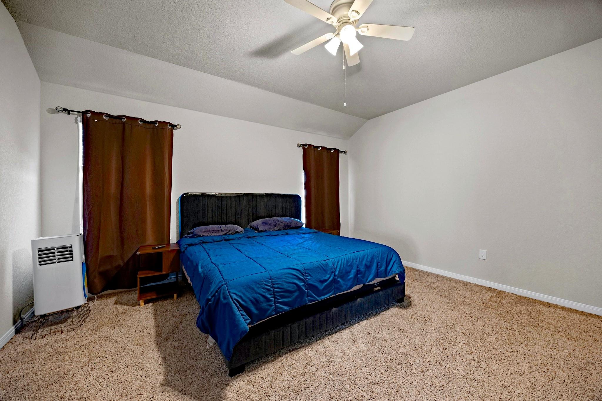 113 Rochester Ln, Hutto, TX 78634