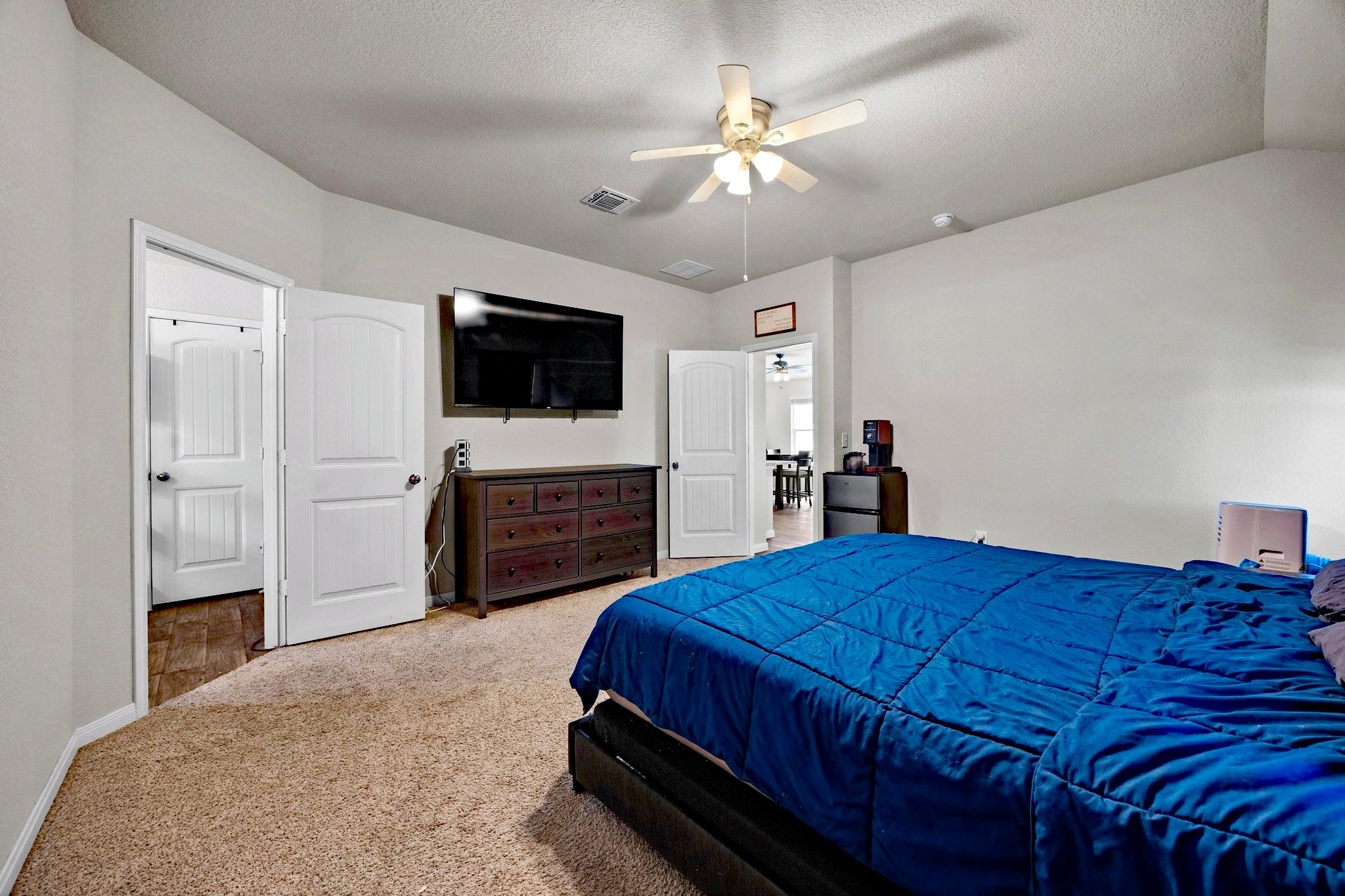 113 Rochester Ln, Hutto, TX 78634