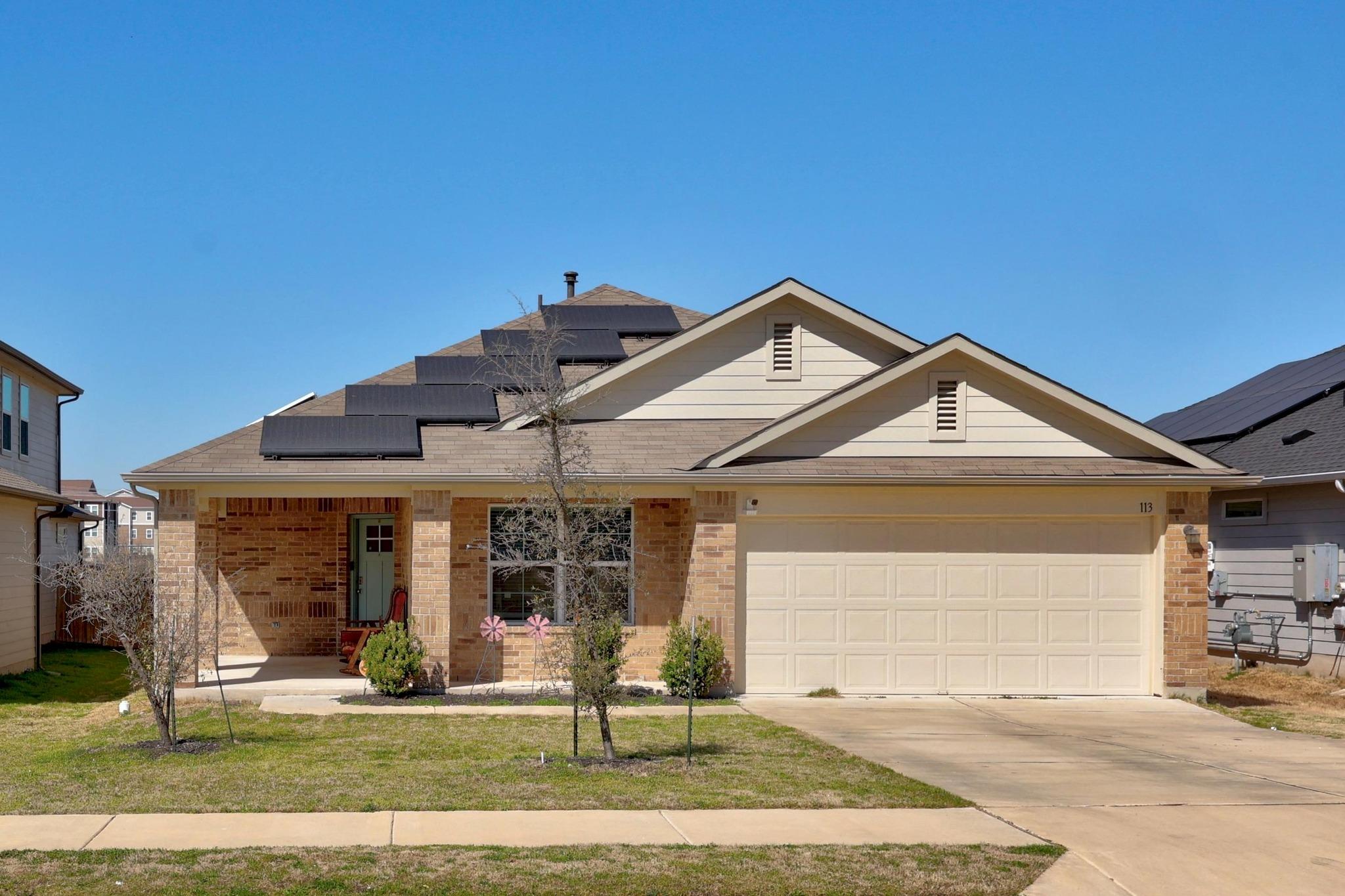 113 Rochester Ln, Hutto, TX 78634