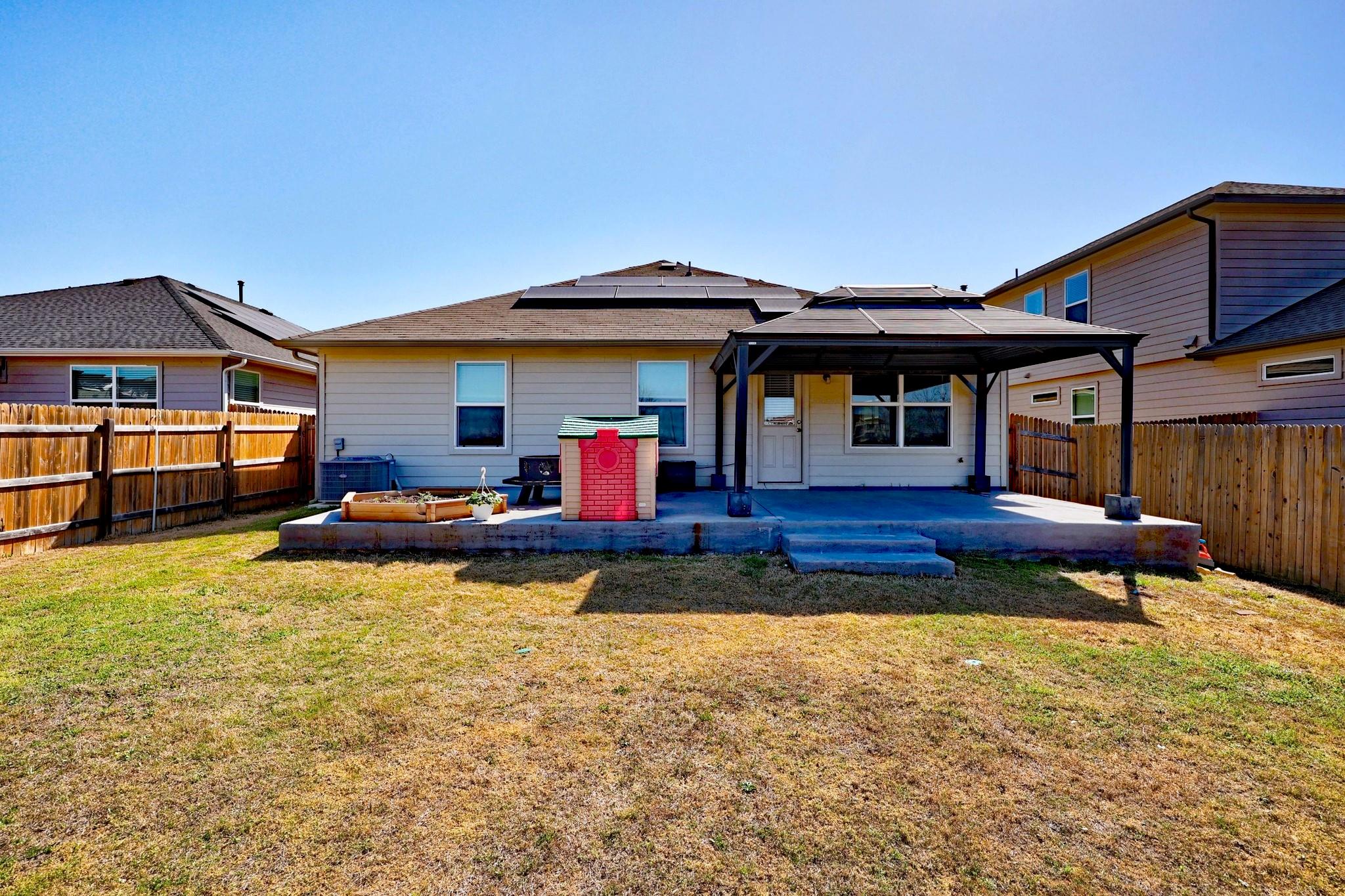 113 Rochester Ln, Hutto, TX 78634