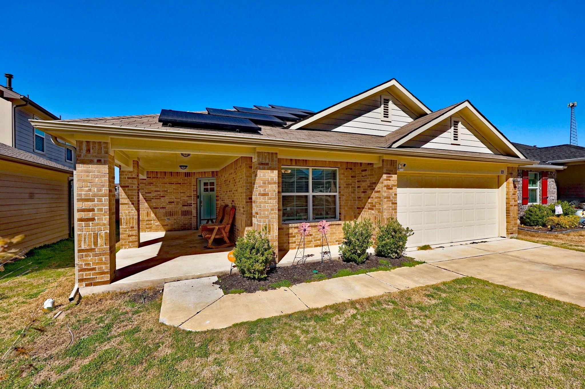 113 Rochester Ln, Hutto, TX 78634