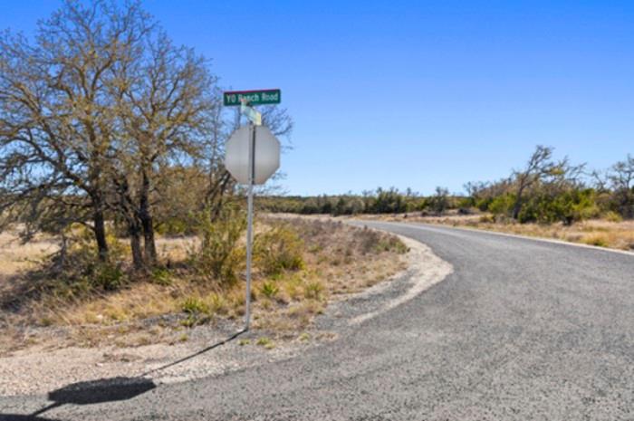 104 YO Ranch Road NW, Mountain Home, TX 78058