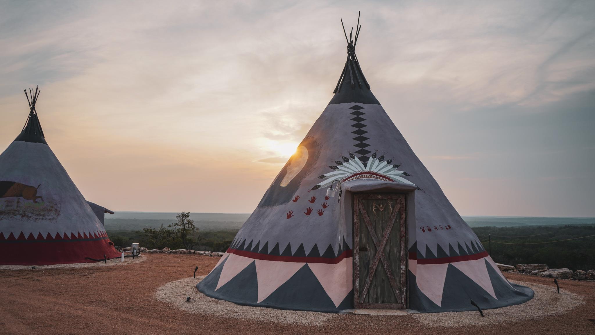 104 YO Ranch Road NW, Mountain Home, TX 78058