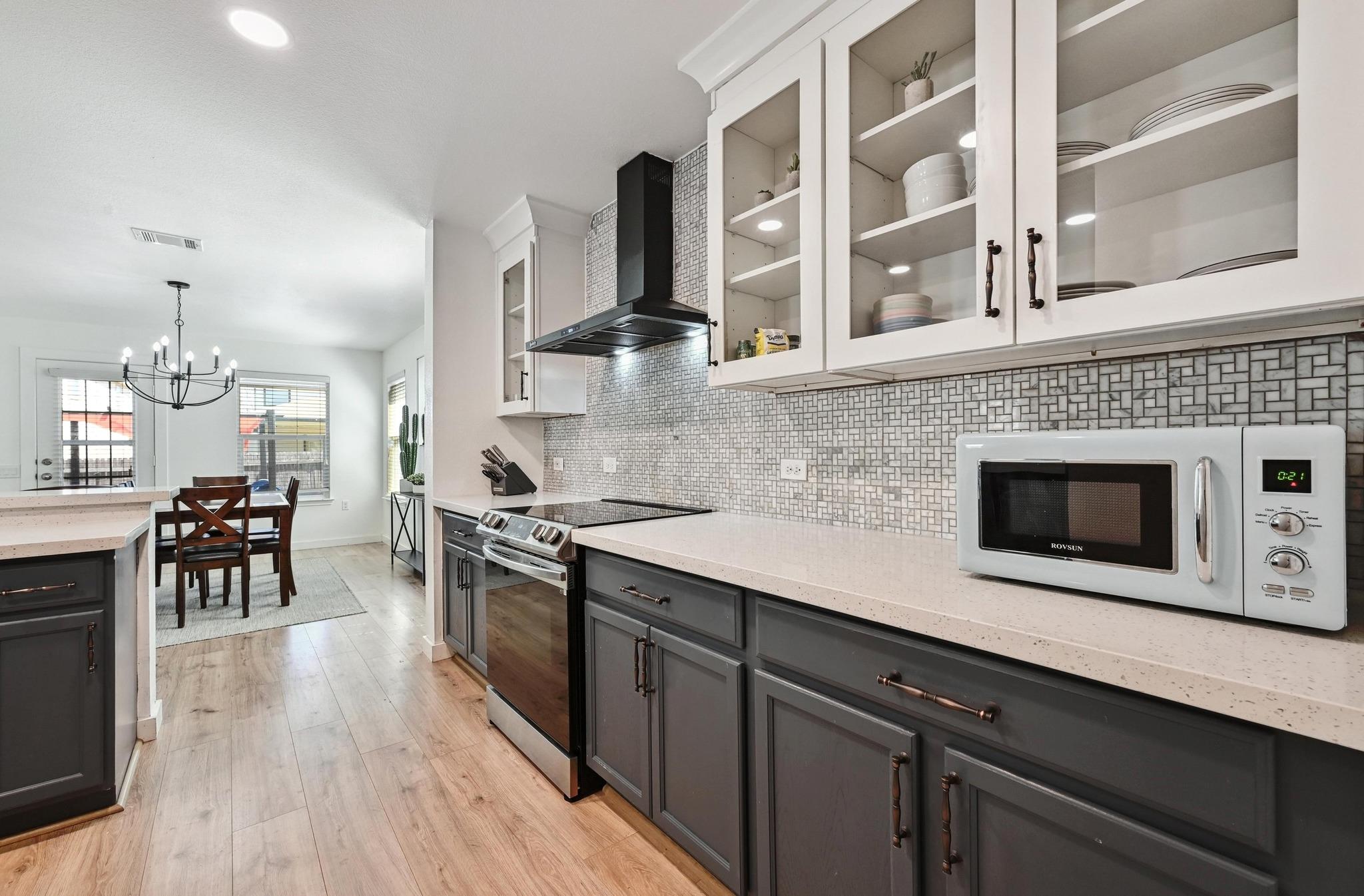 7004 Ashen Ln, Austin, TX 78747