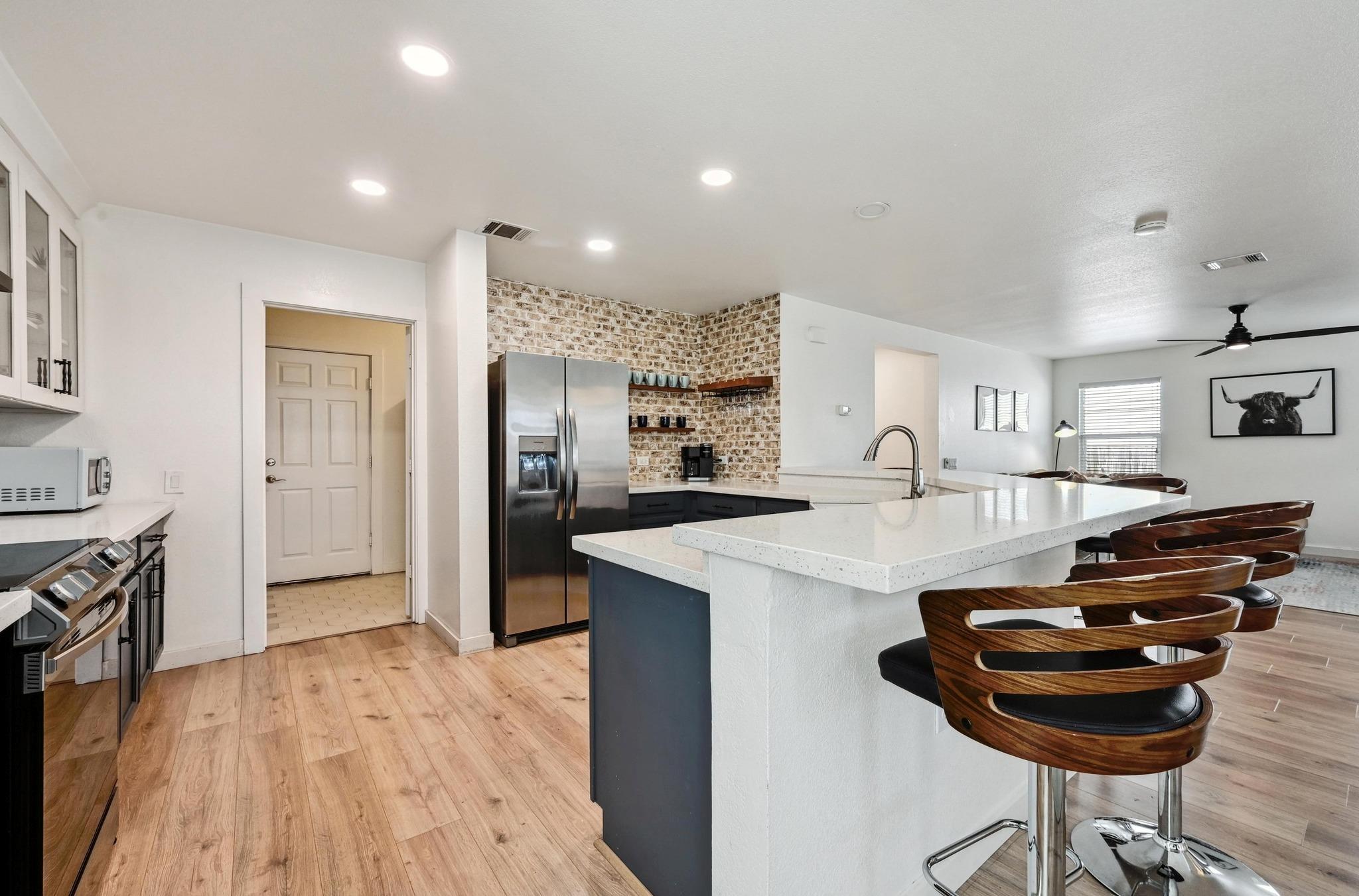 7004 Ashen Ln, Austin, TX 78747