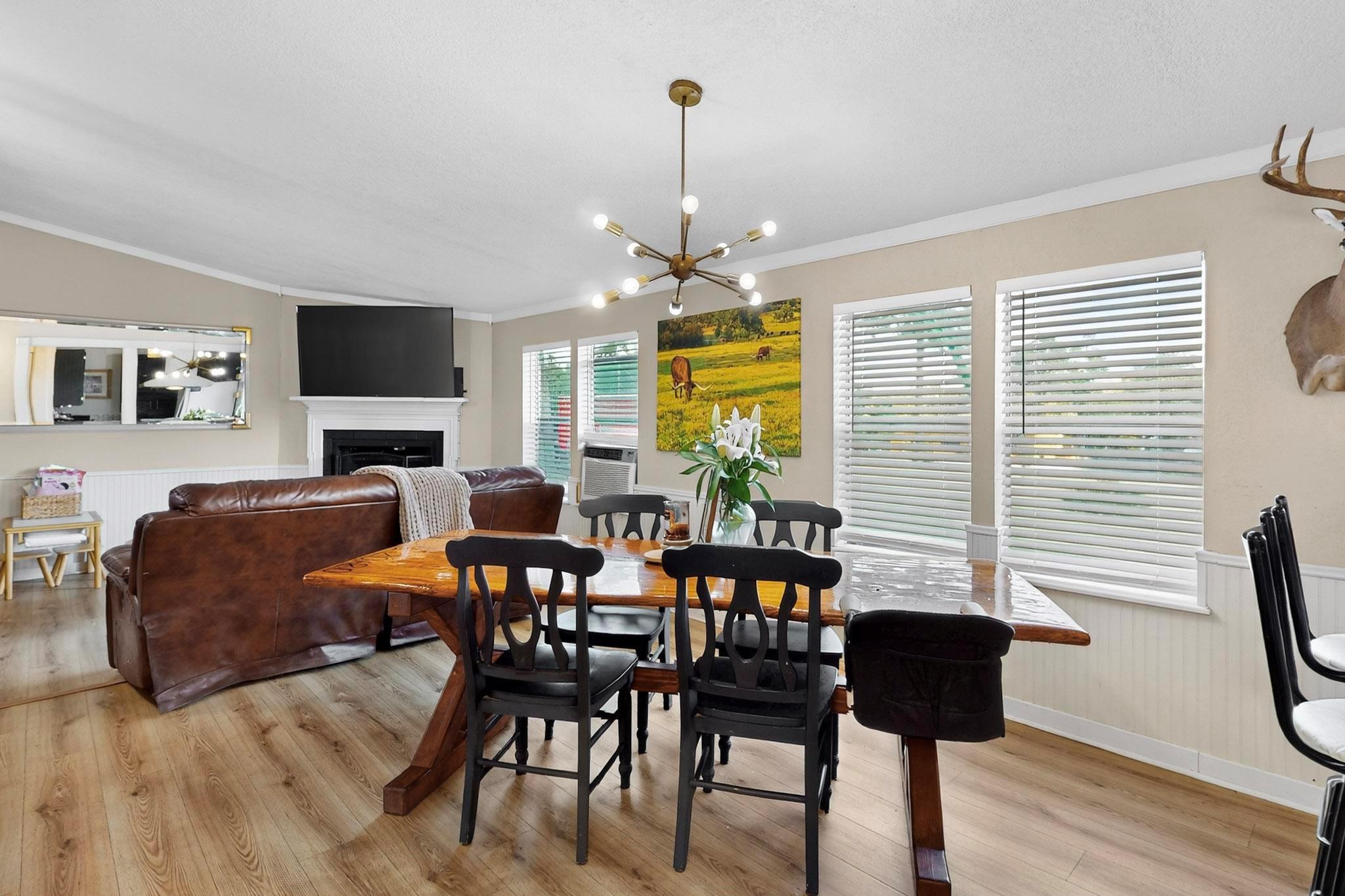 132 Cherokee Cir, Smithville, TX 78957