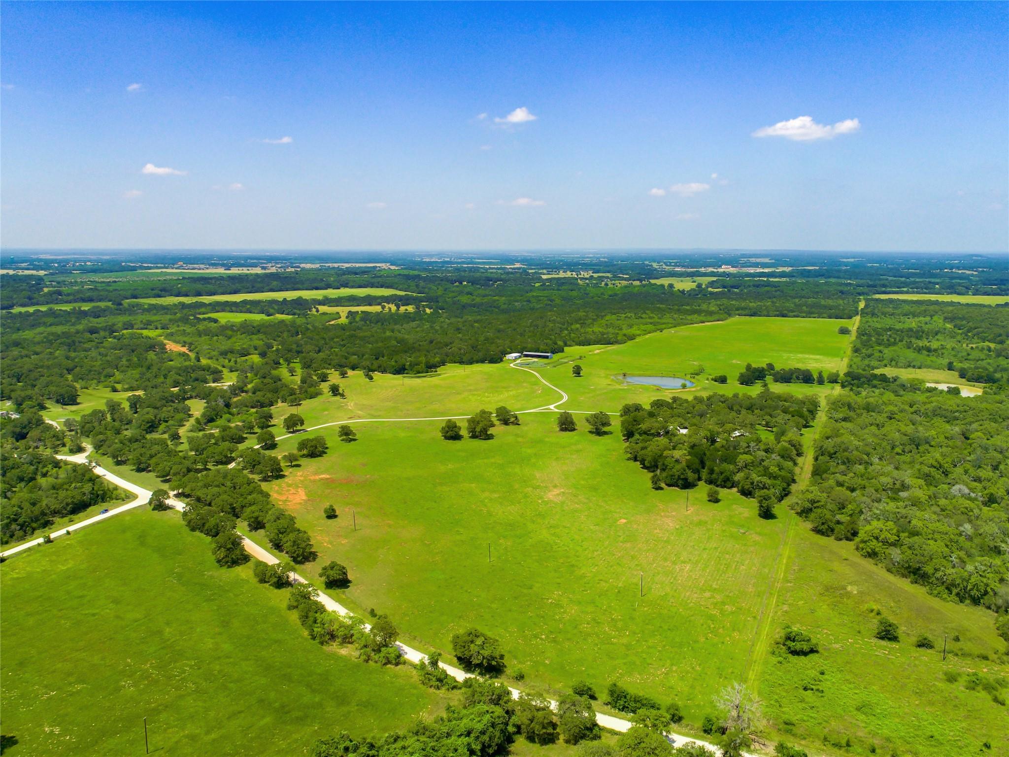 2464 County Road 249, Luling, TX 78648