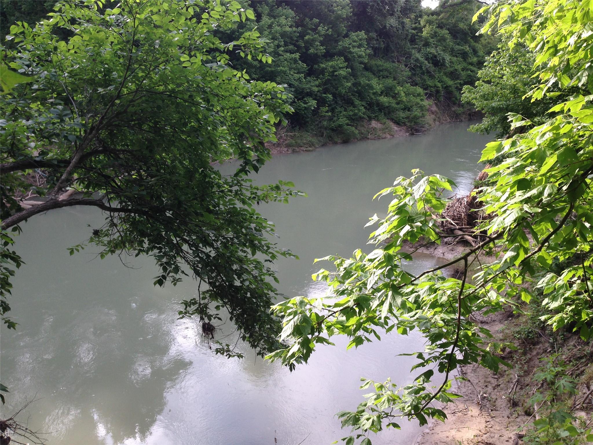 2464 County Road 249, Luling, TX 78648