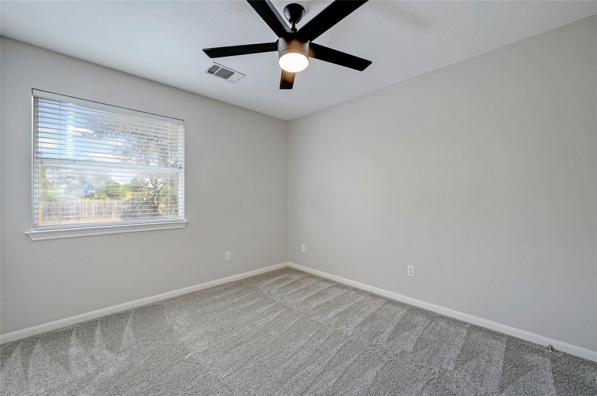 105 Grant Ct, San Marcos, TX 78666