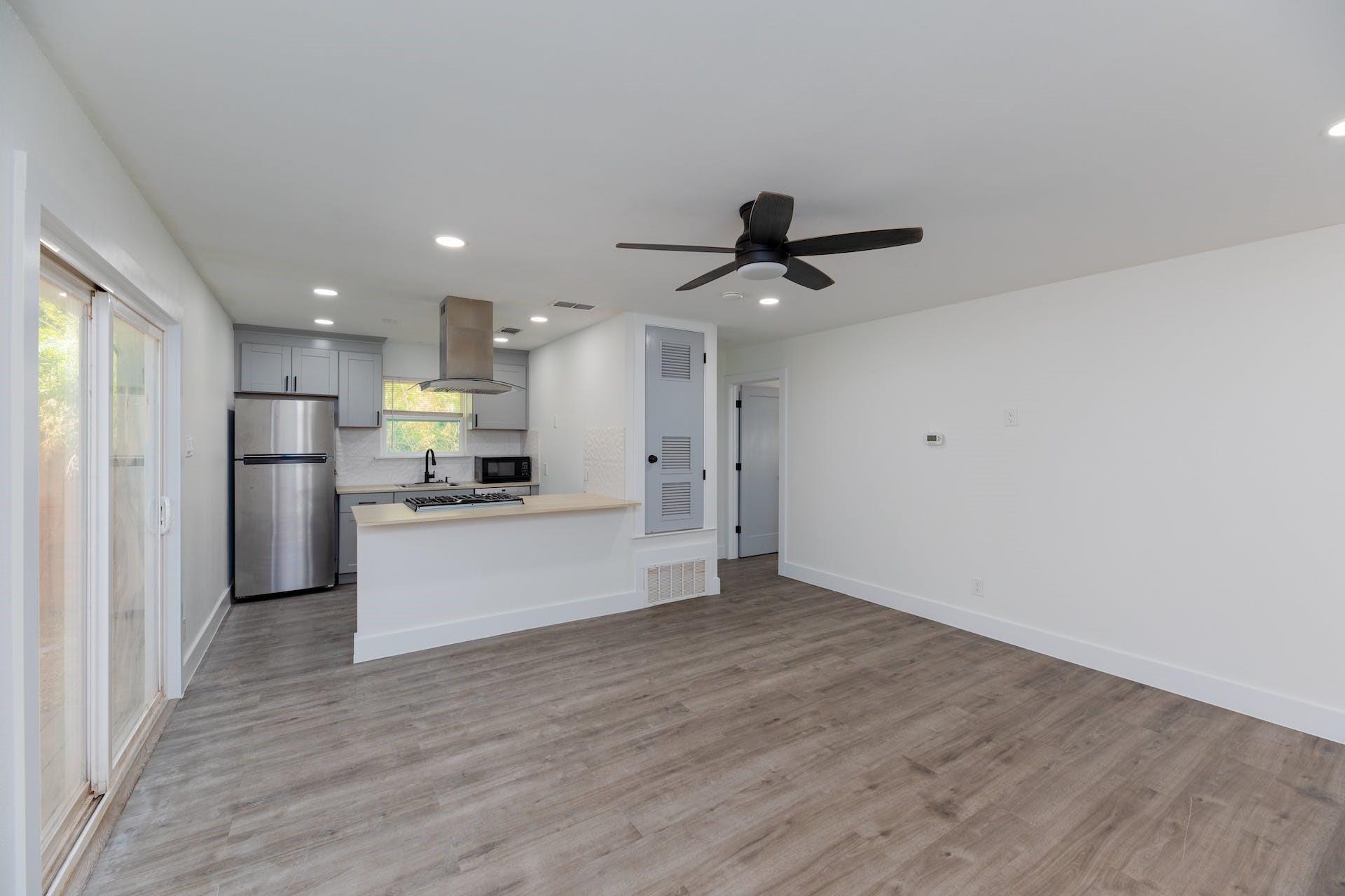 8405 Georgian Dr, Austin, TX 78753