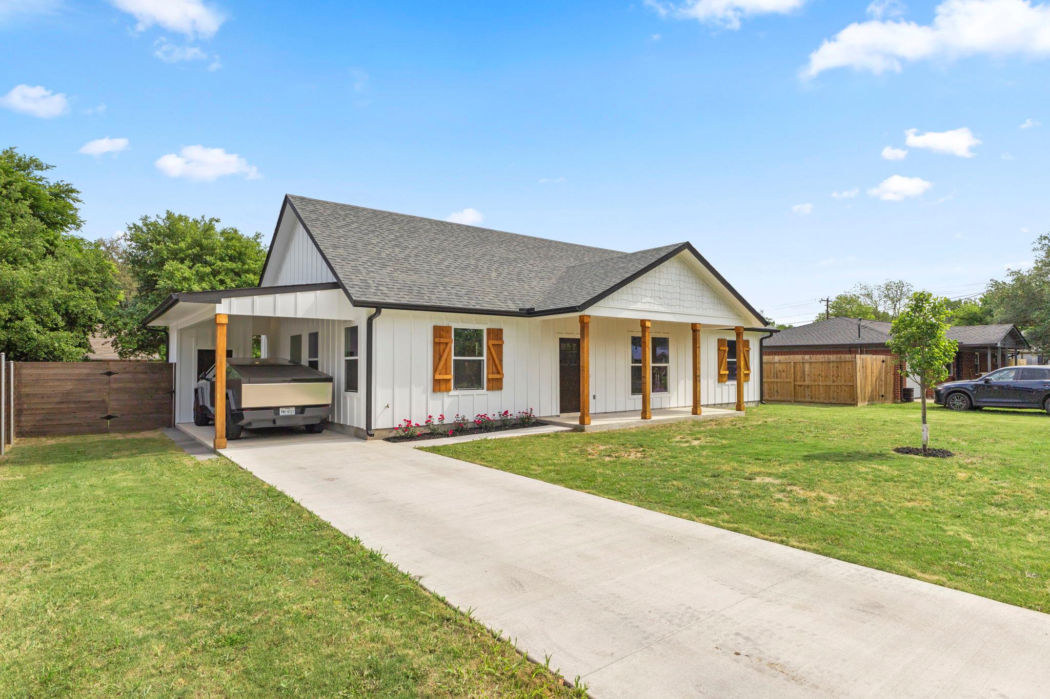 412 Persimmon St, Bastrop, TX 78602