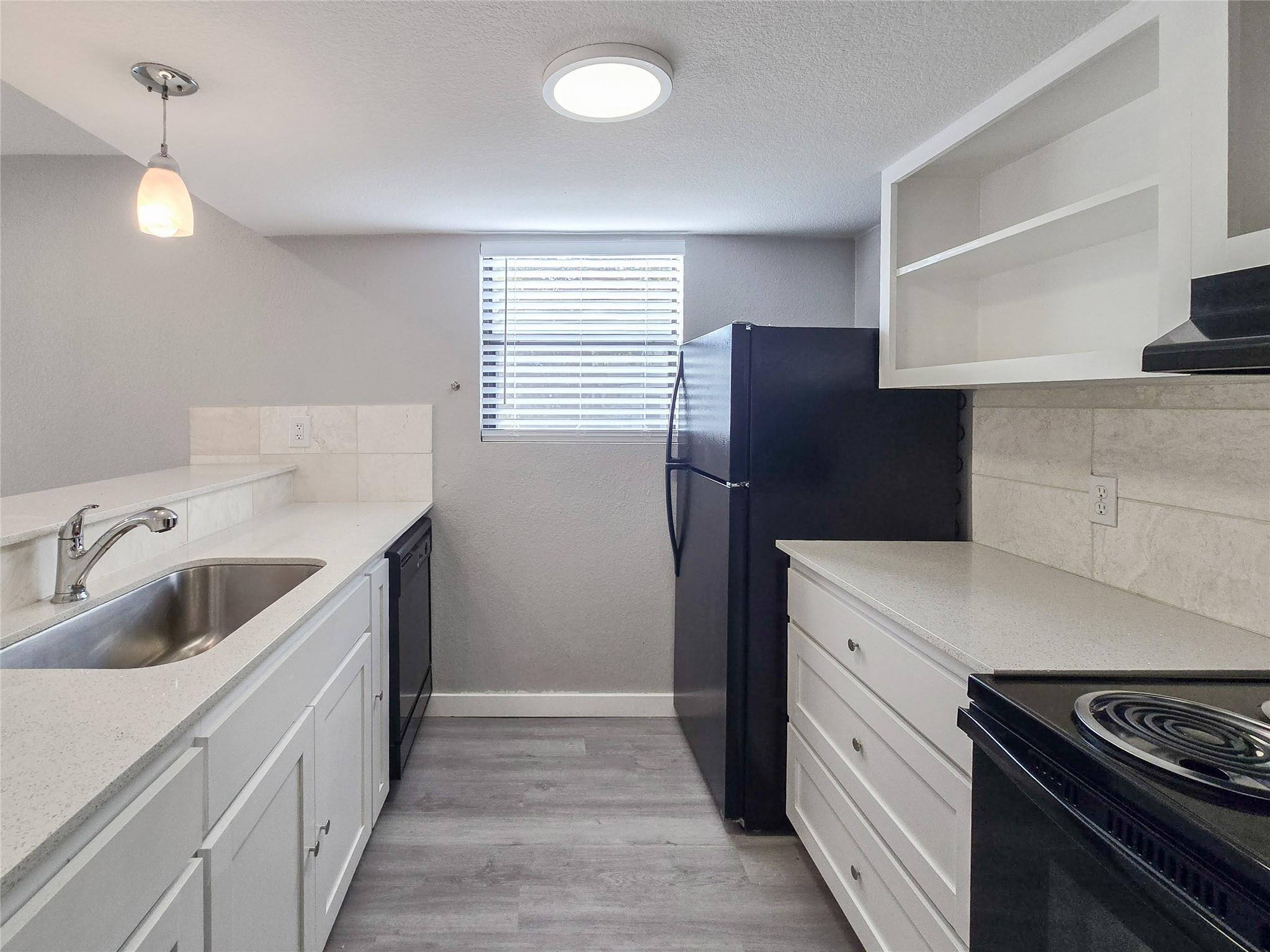 1600 West Ave # 15, Austin, TX 78701