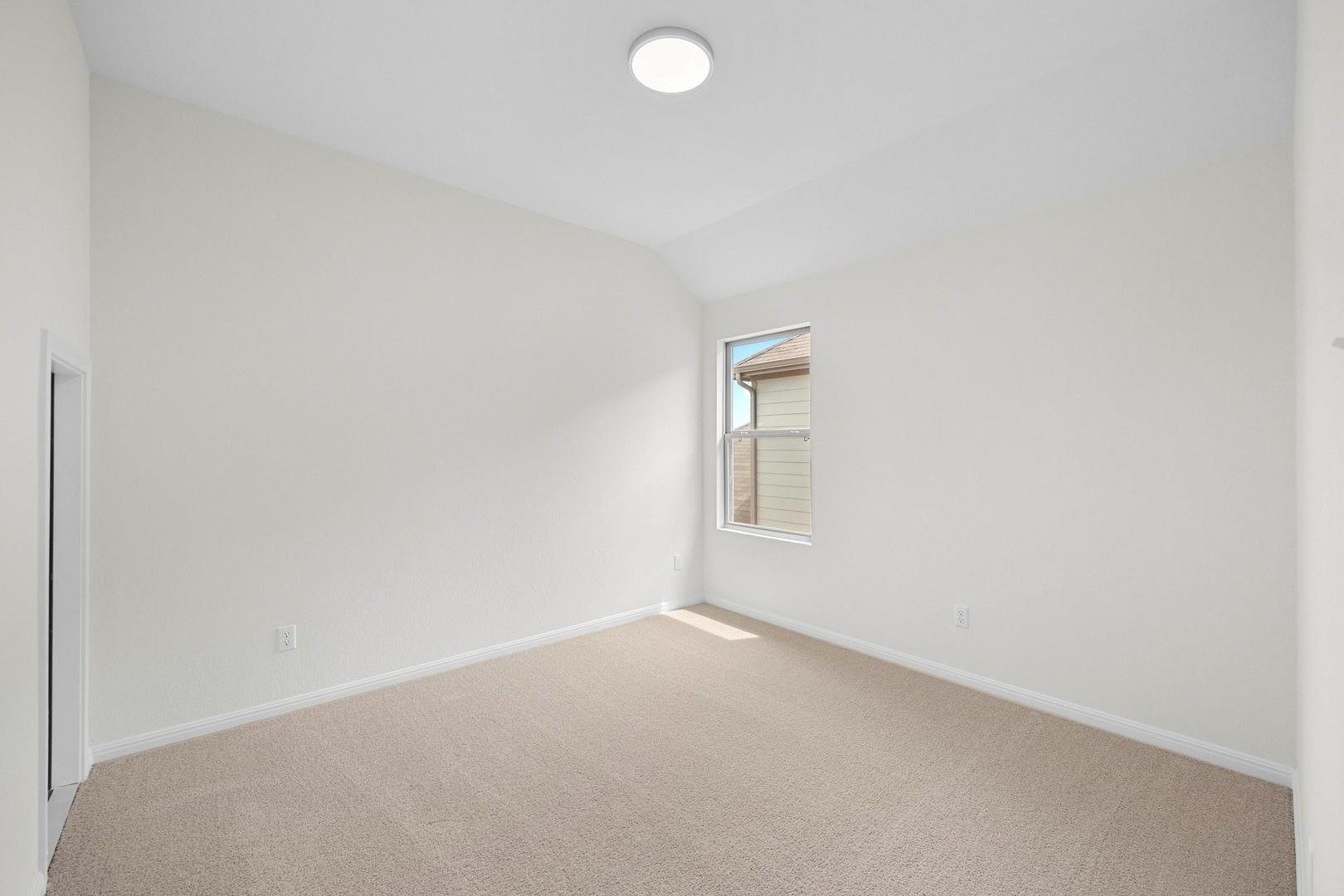 299 Bendecido Loop, Elgin, TX 78621