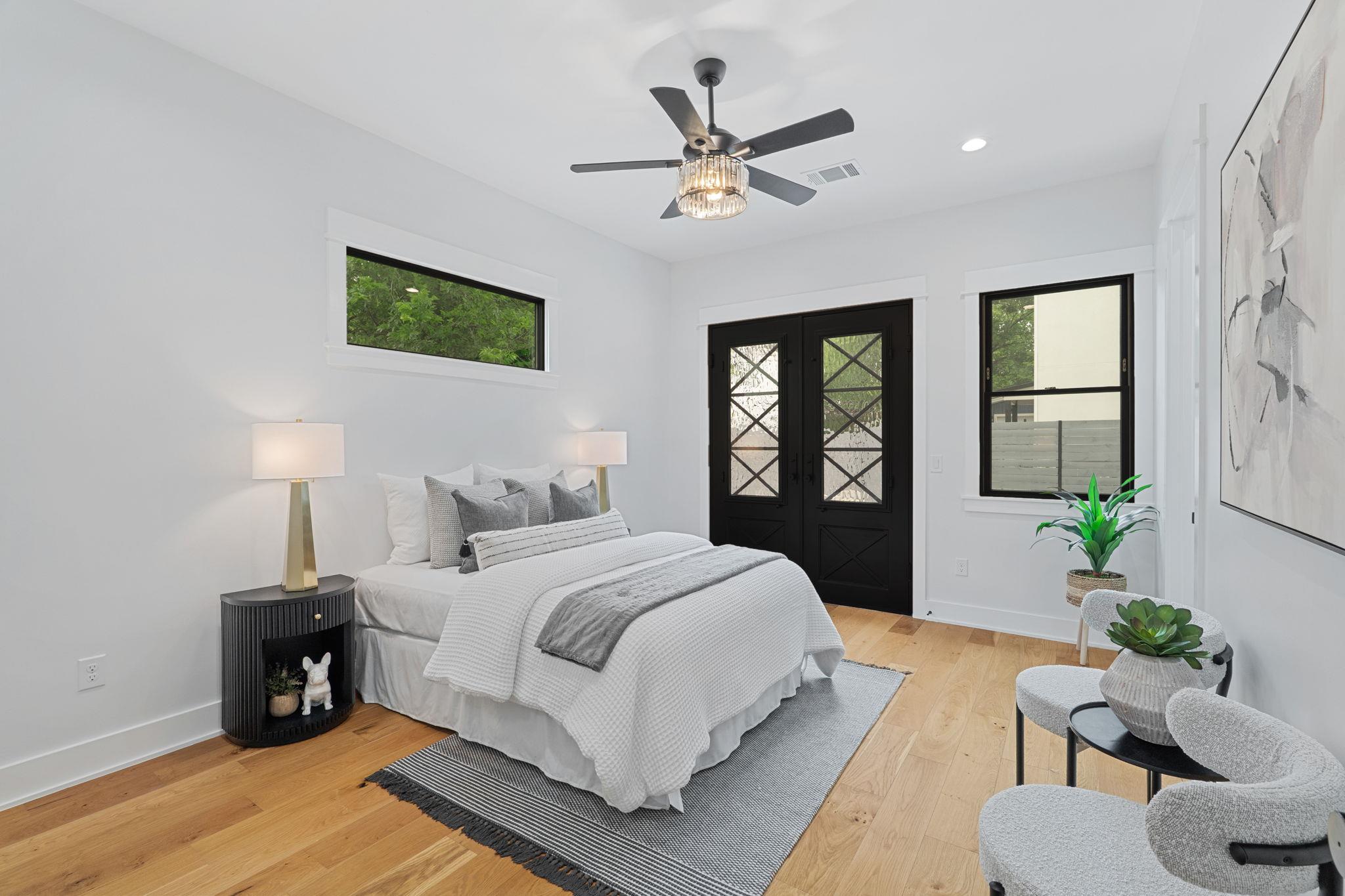 408 W 34th St # 1, Austin, TX 78705
