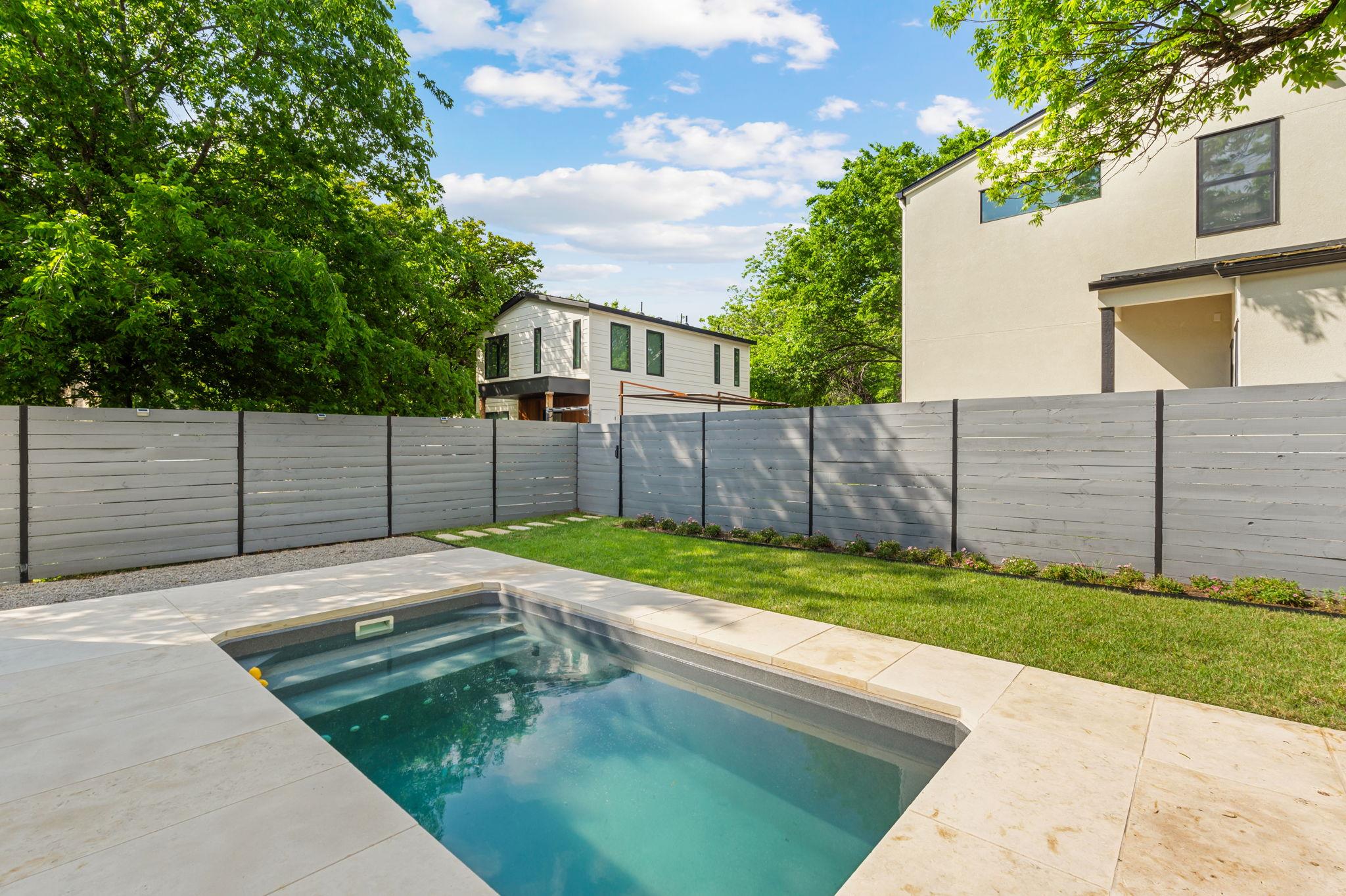 408 W 34th St # 1, Austin, TX 78705