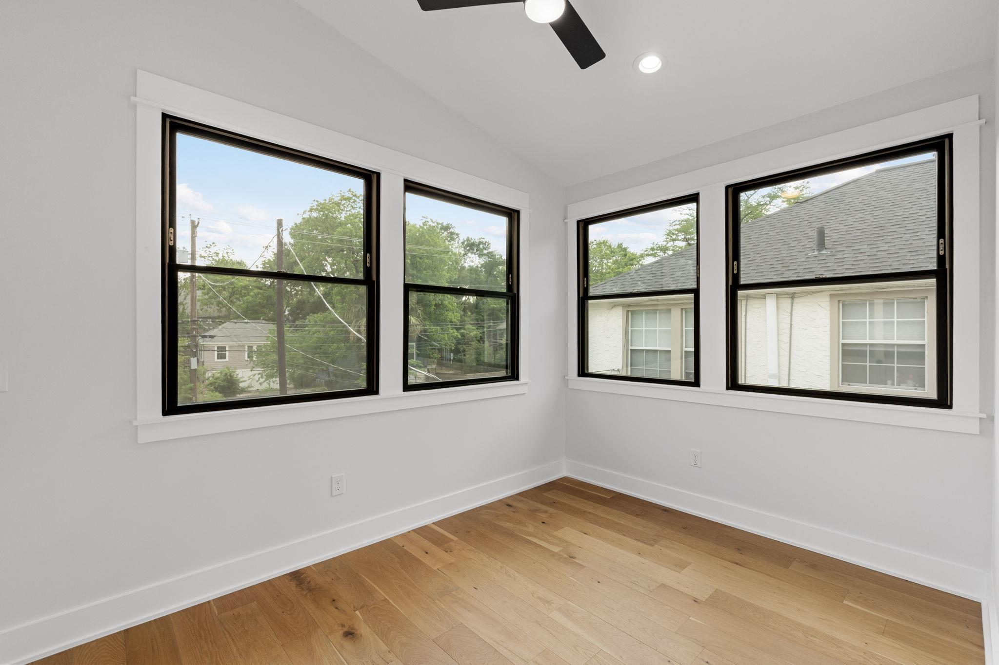 408 W 34th St # 1, Austin, TX 78705