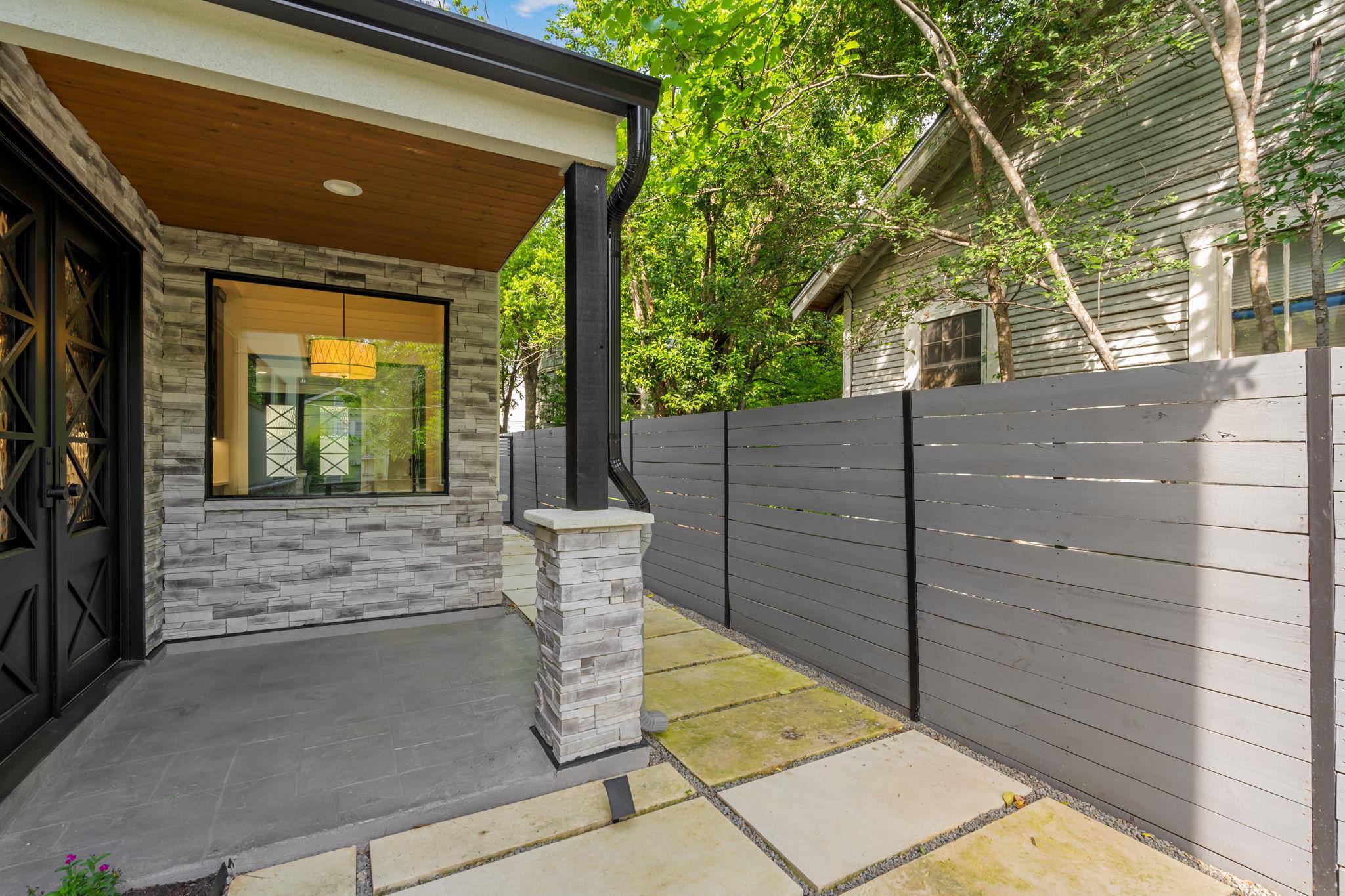408 W 34th St # 1, Austin, TX 78705