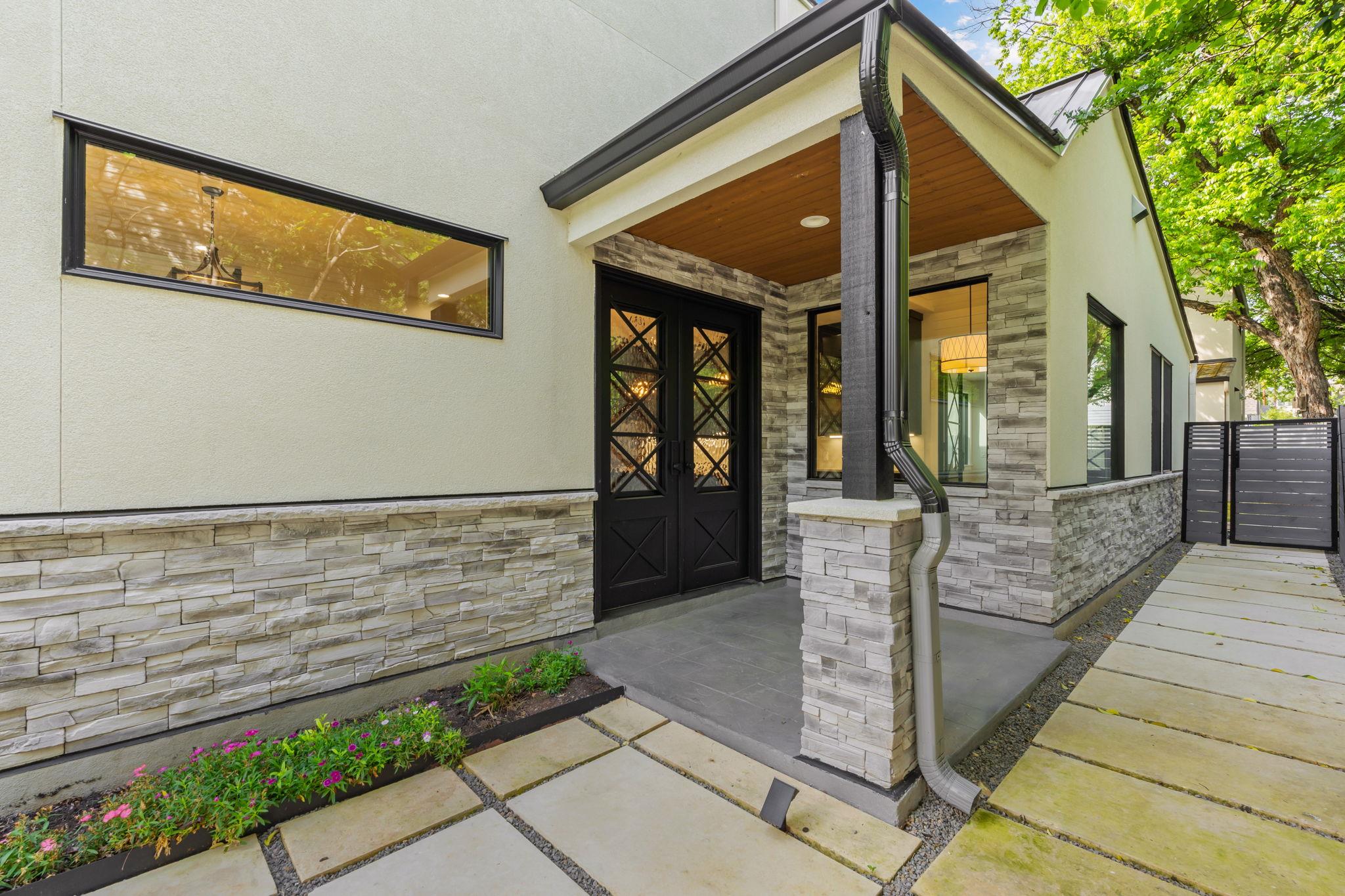 408 W 34th St # 1, Austin, TX 78705