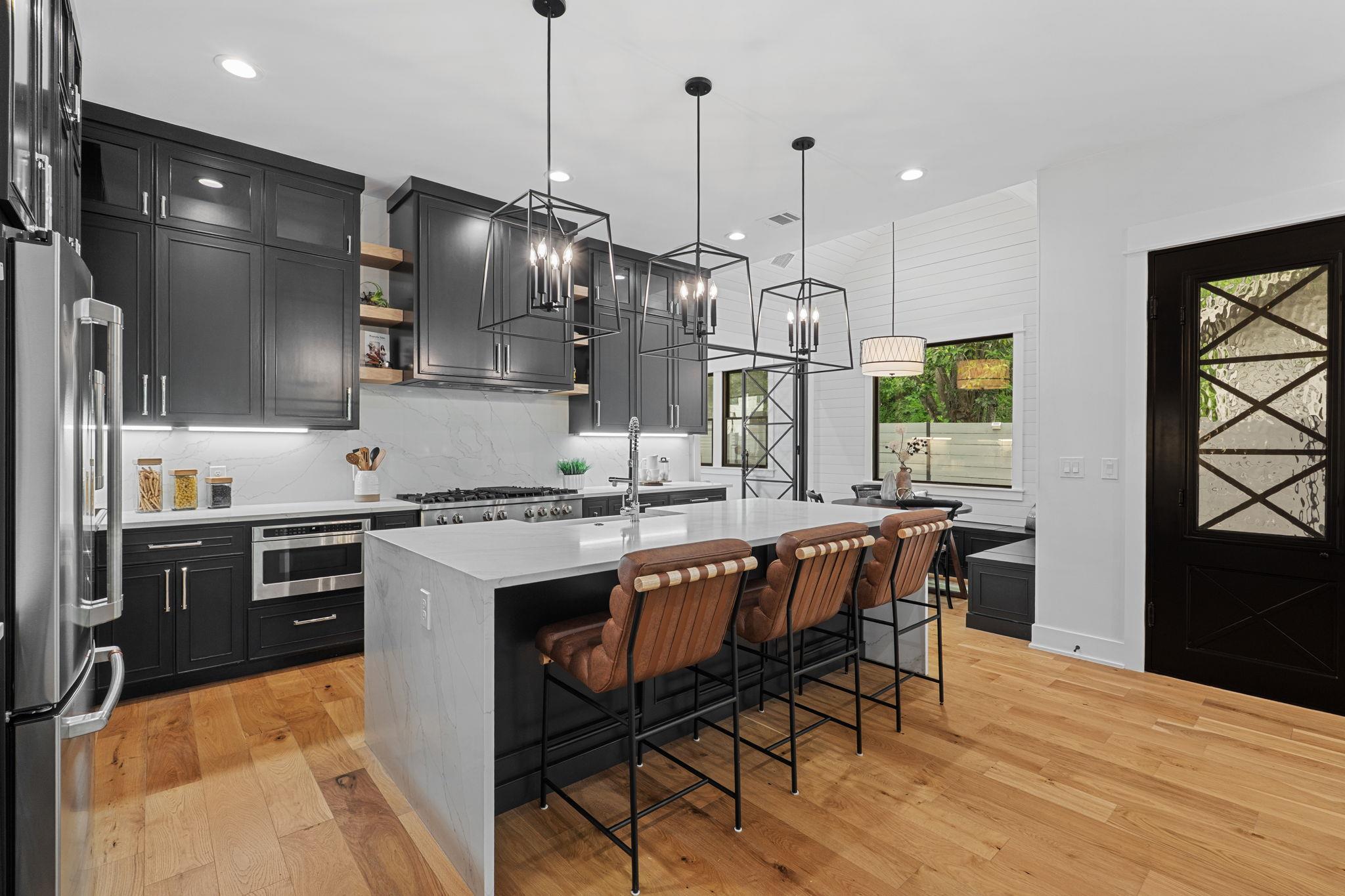 408 W 34th St # 1, Austin, TX 78705