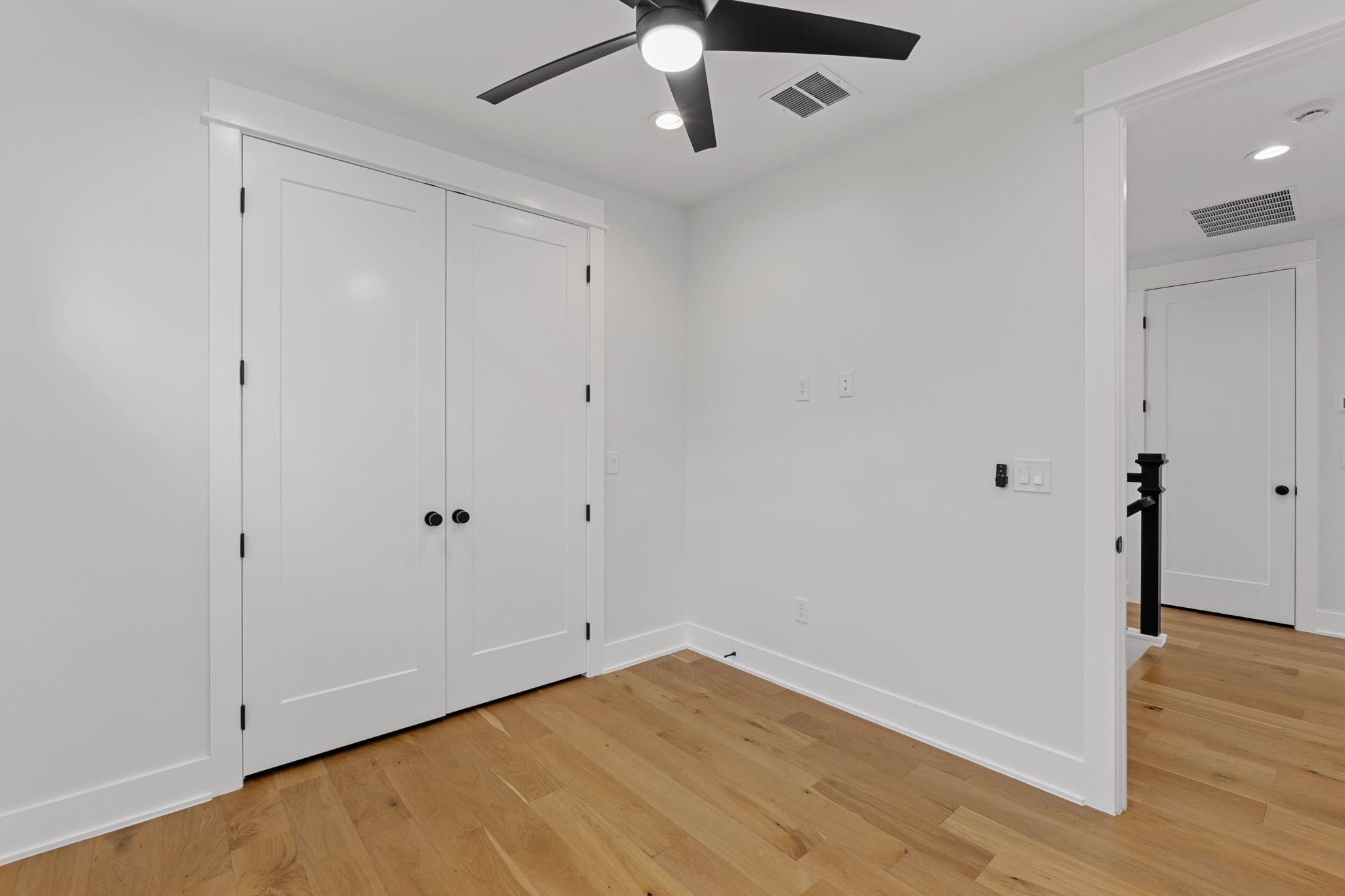 408 W 34th St # 1, Austin, TX 78705