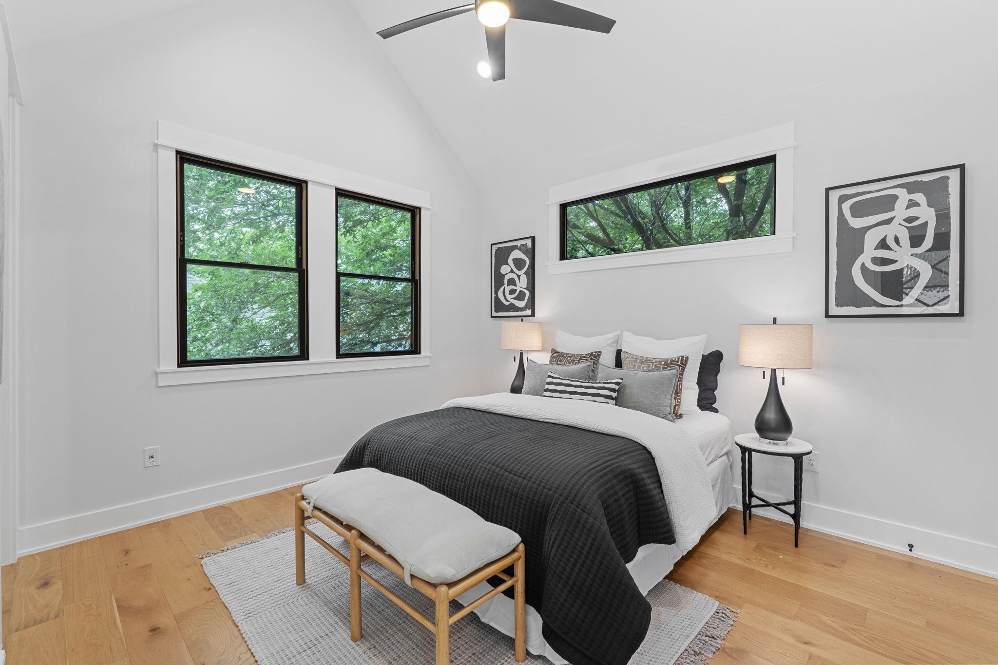 408 W 34th St # 2, Austin, TX 78705