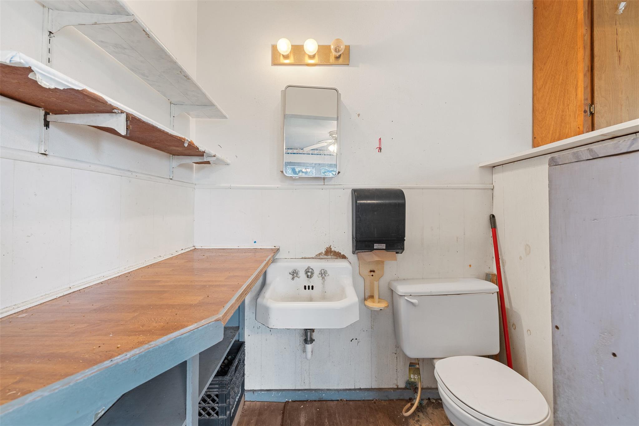 631 S Harris St, Giddings, TX 78942