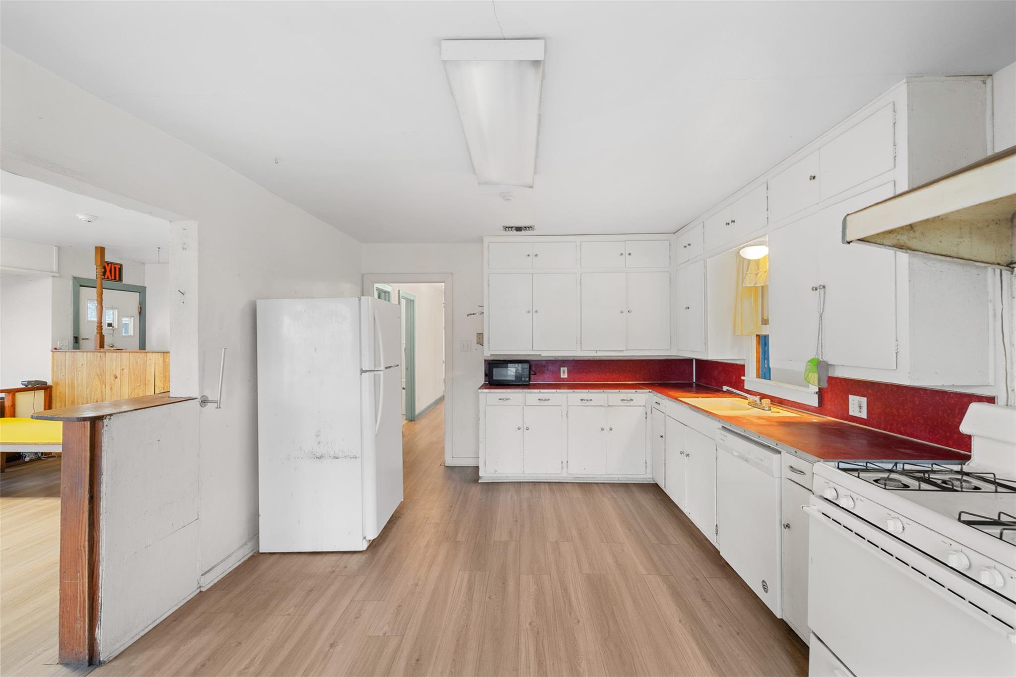 631 S Harris St, Giddings, TX 78942