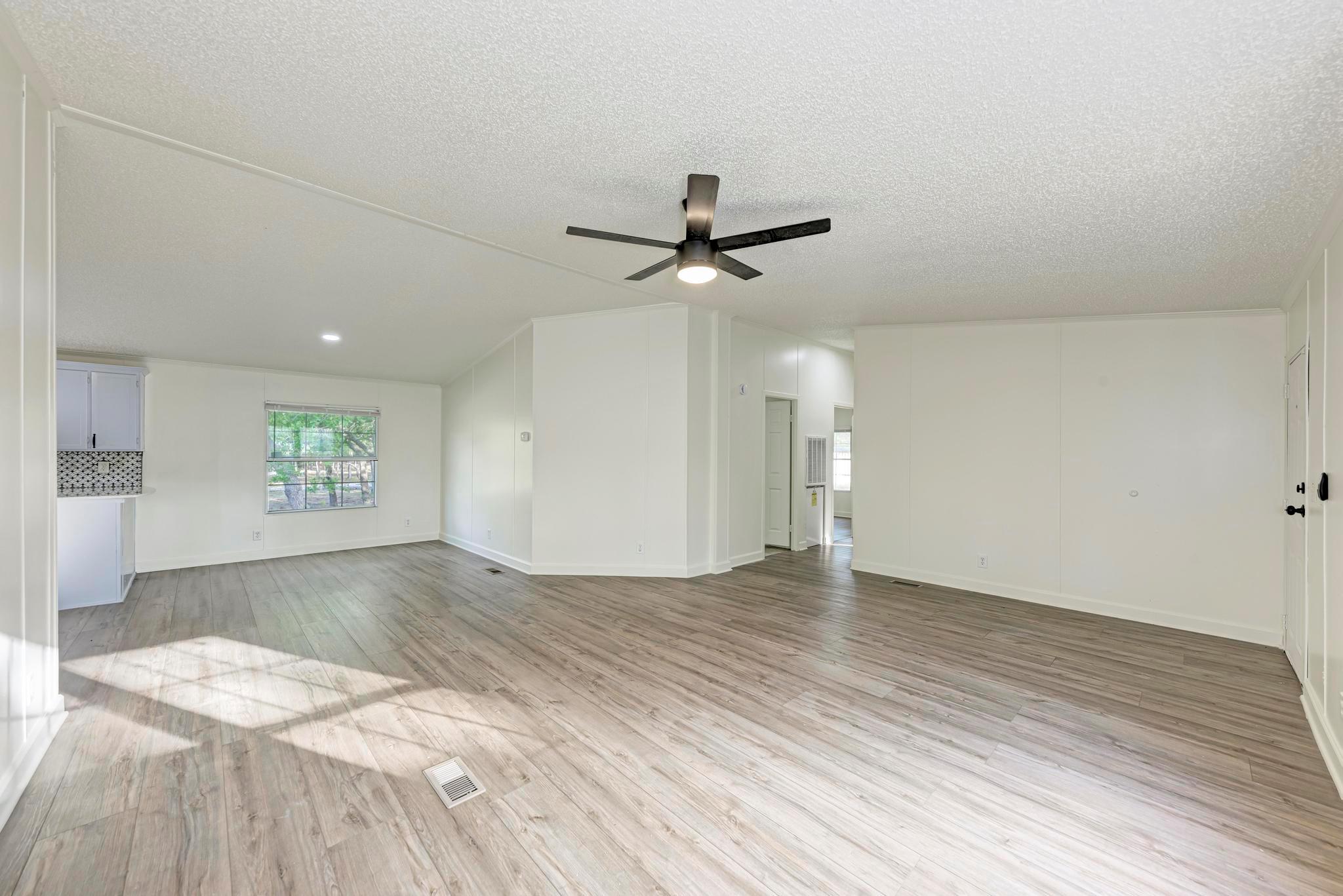 308 Riddle Rd, Cedar Creek, TX 78612