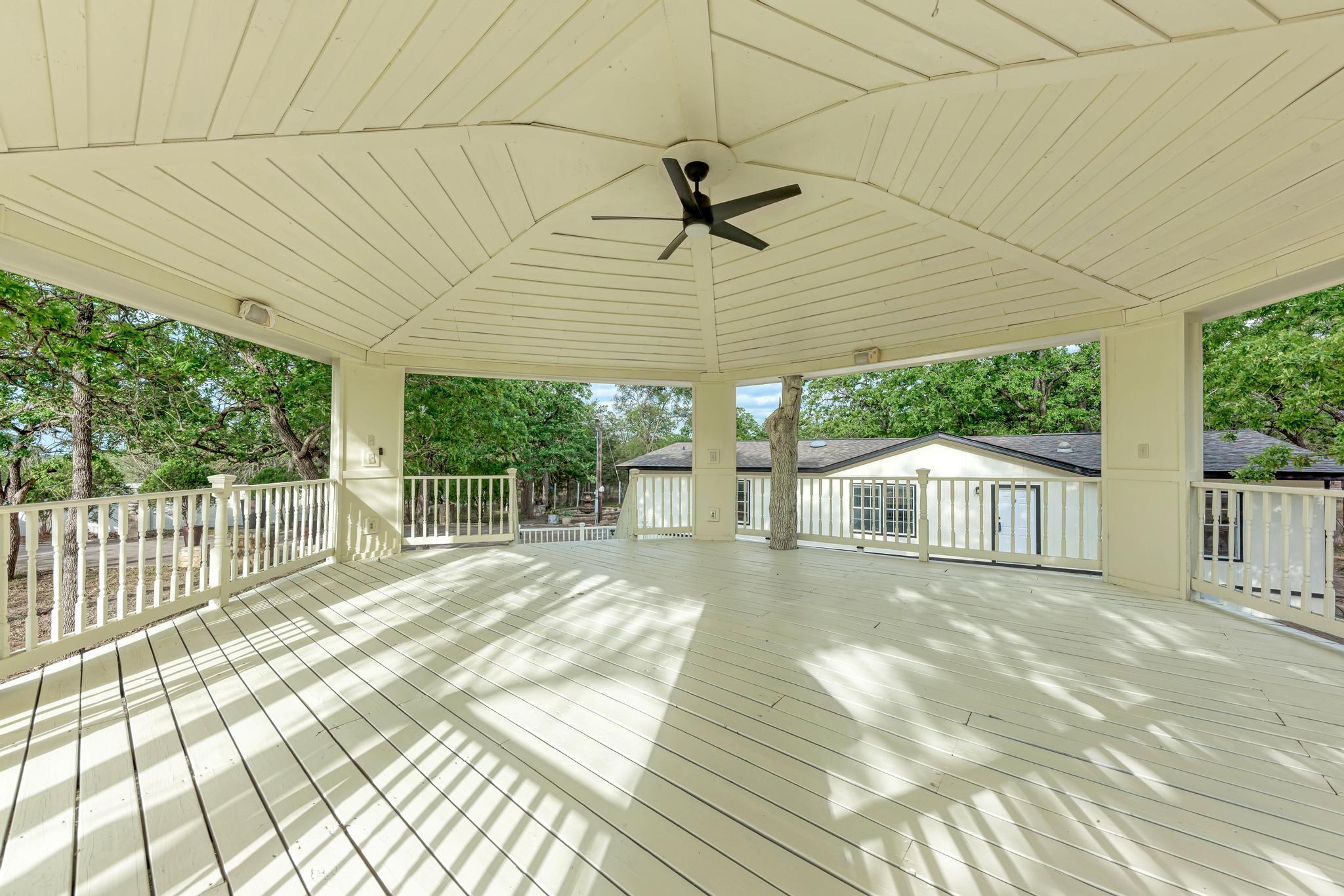 308 Riddle Rd, Cedar Creek, TX 78612