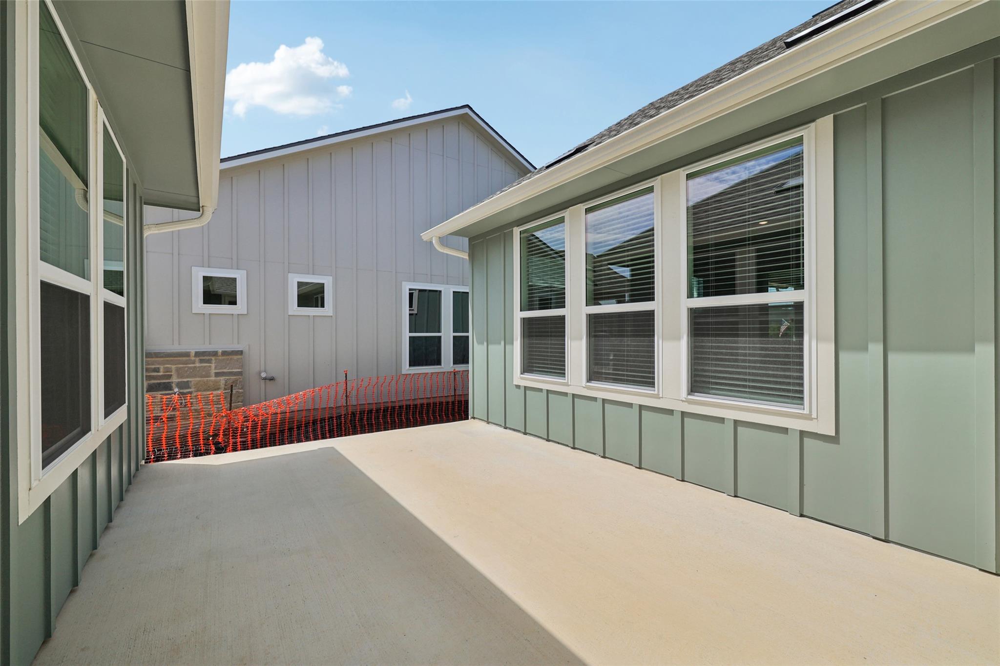 321 Sweeping Sage Ln, San Marcos, TX 78666