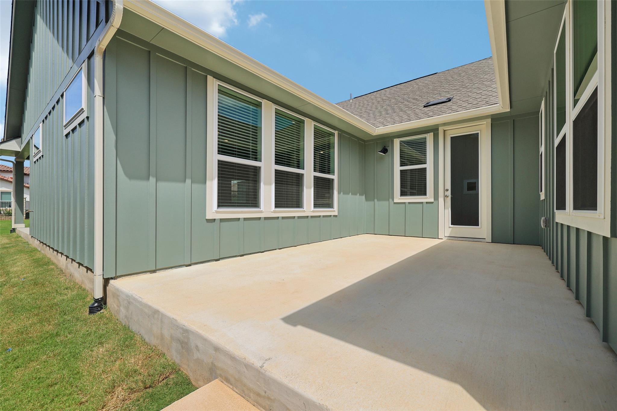 321 Sweeping Sage Ln, San Marcos, TX 78666