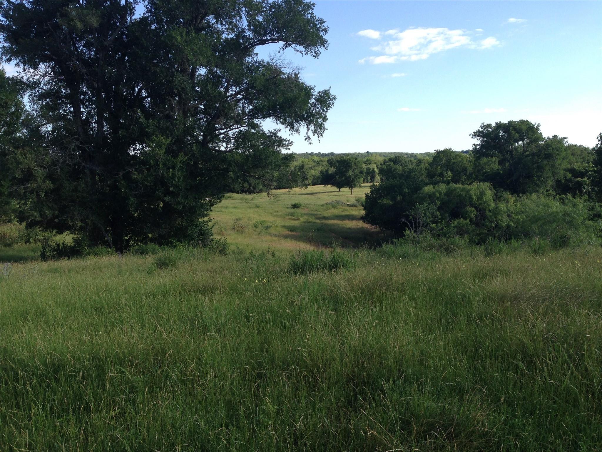 2464 County Road 249, Luling, TX 78648