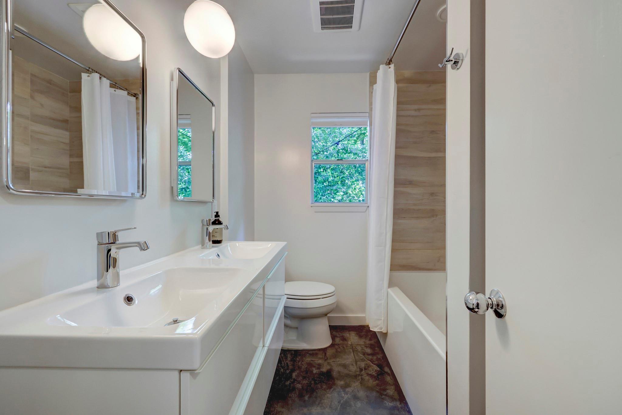 1908 Fairlawn Ln, Austin, TX 78704