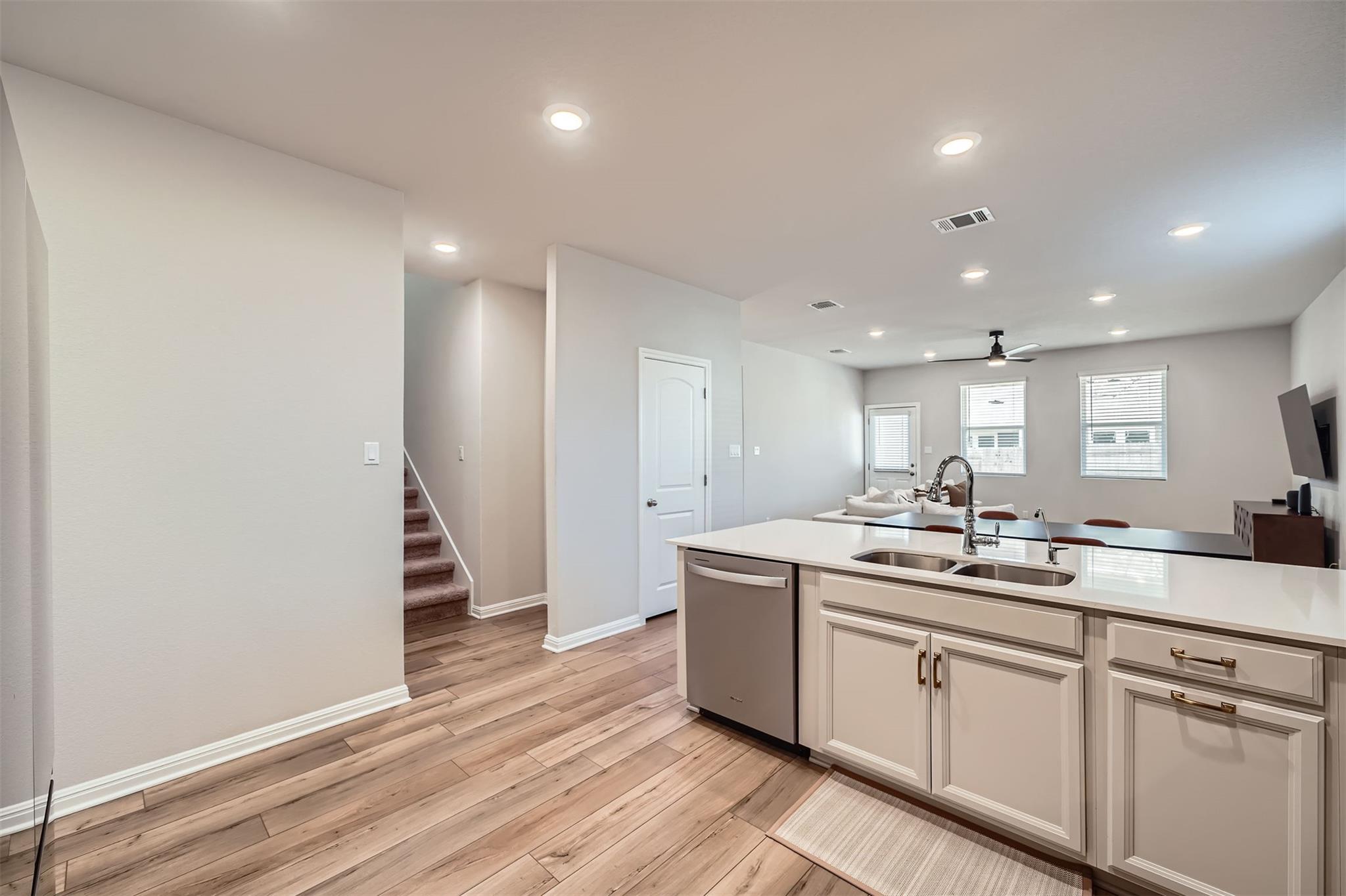 1009 NW Testoa Cv N, Hutto, TX 78634