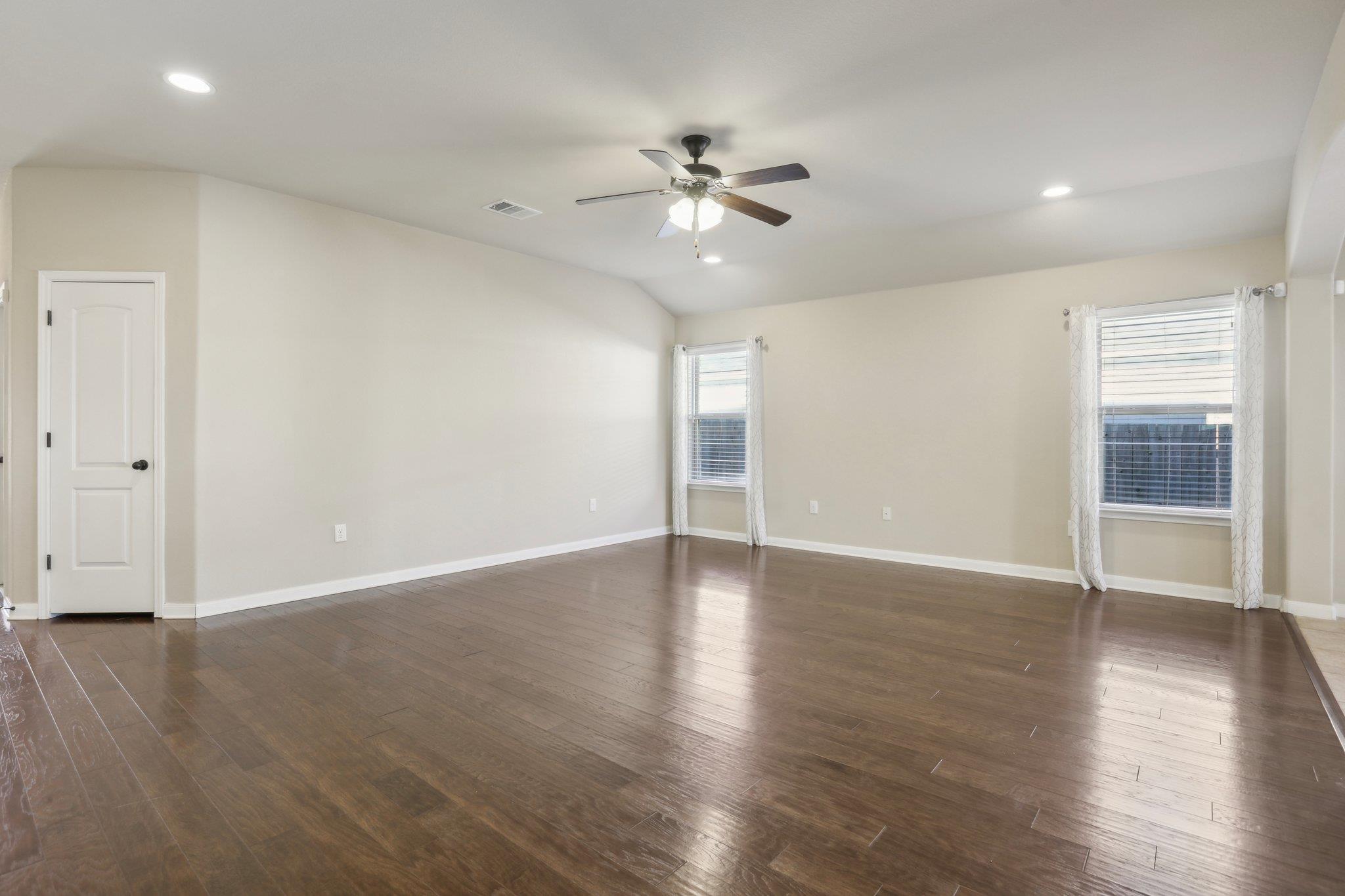 5209 Scenic Lake Dr, Georgetown, TX 78626
