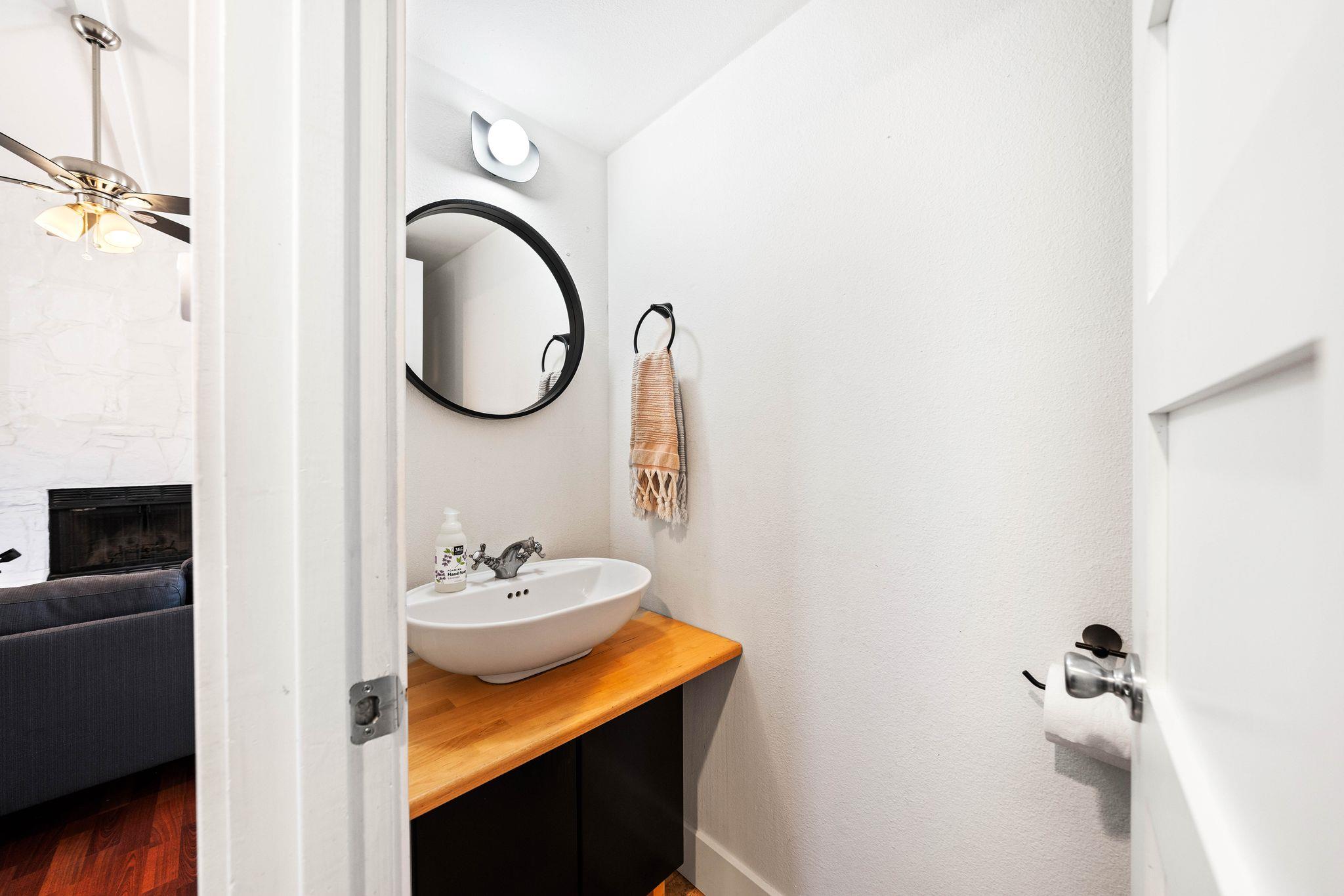 5406 Wolf Run, Austin, TX 78749