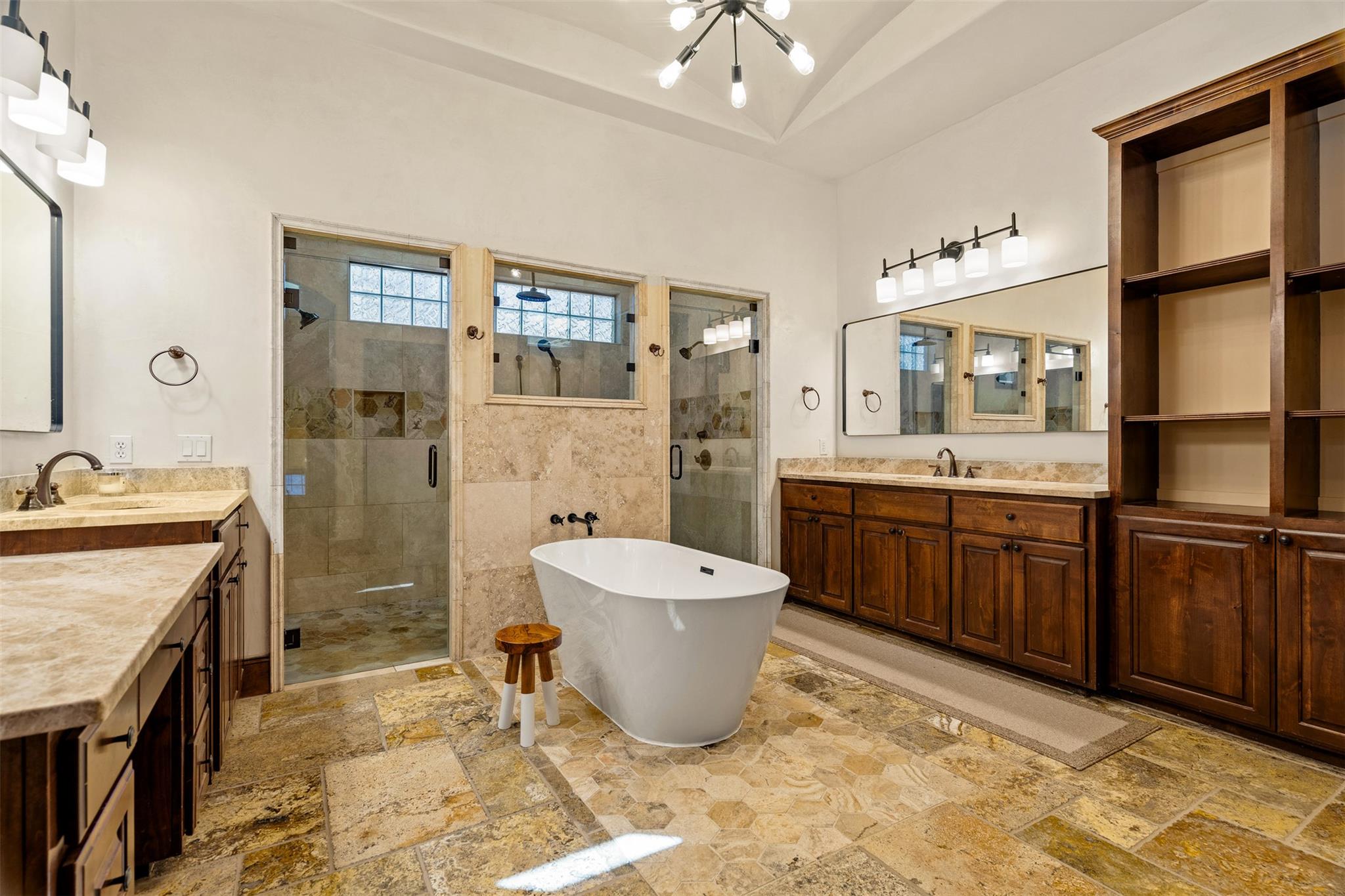 11 Hightrail Way, Austin, TX 78738