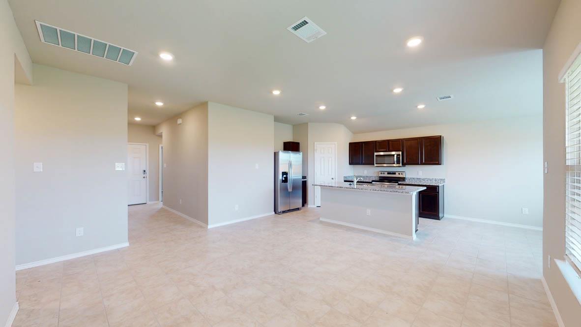 1305 Iron Horse Dr, Killeen, TX 76549