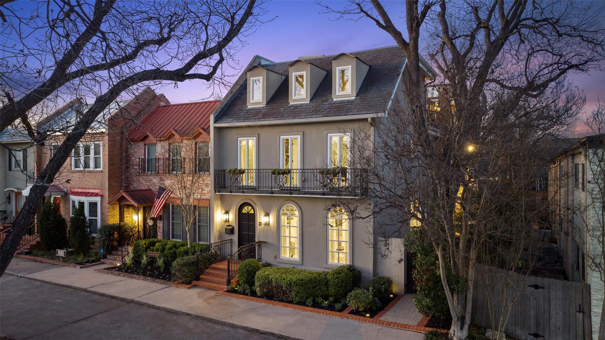 1810 W 35th St, Austin, TX 78703