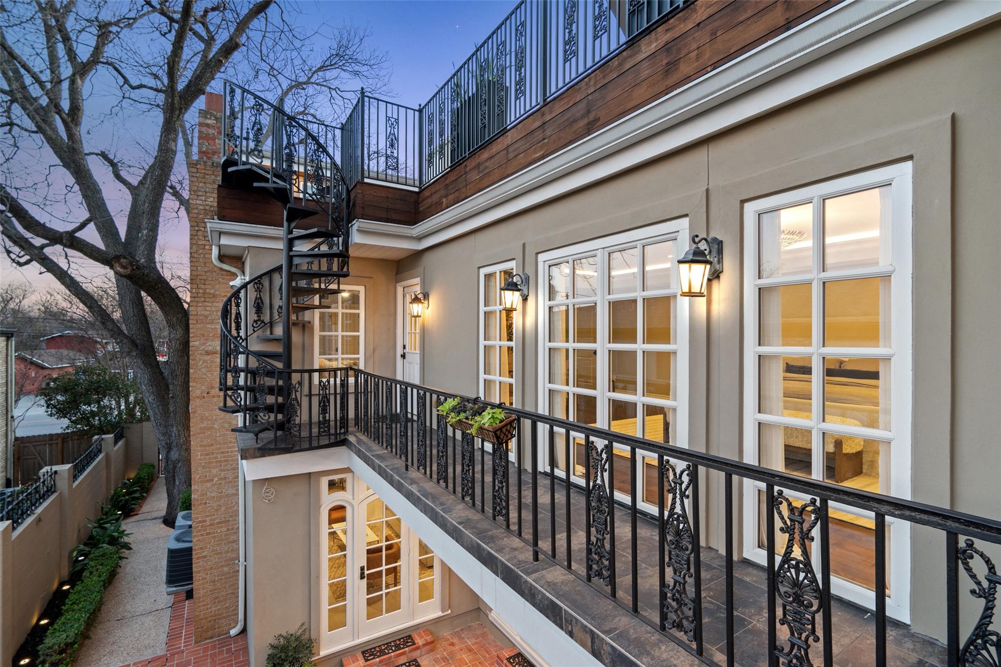 1810 W 35th St, Austin, TX 78703