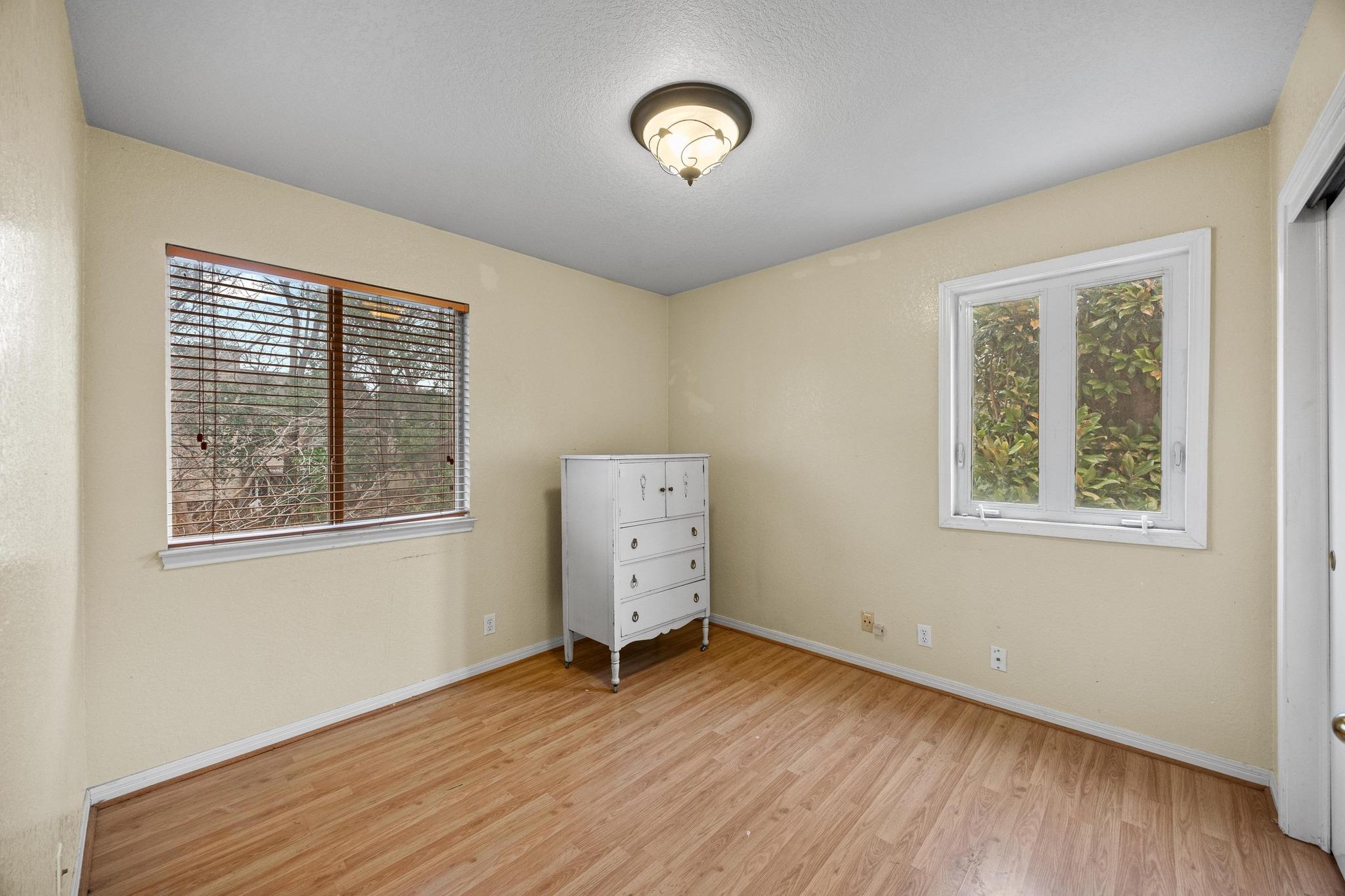 1100 Silverton Ct Ct, Austin, TX 78753