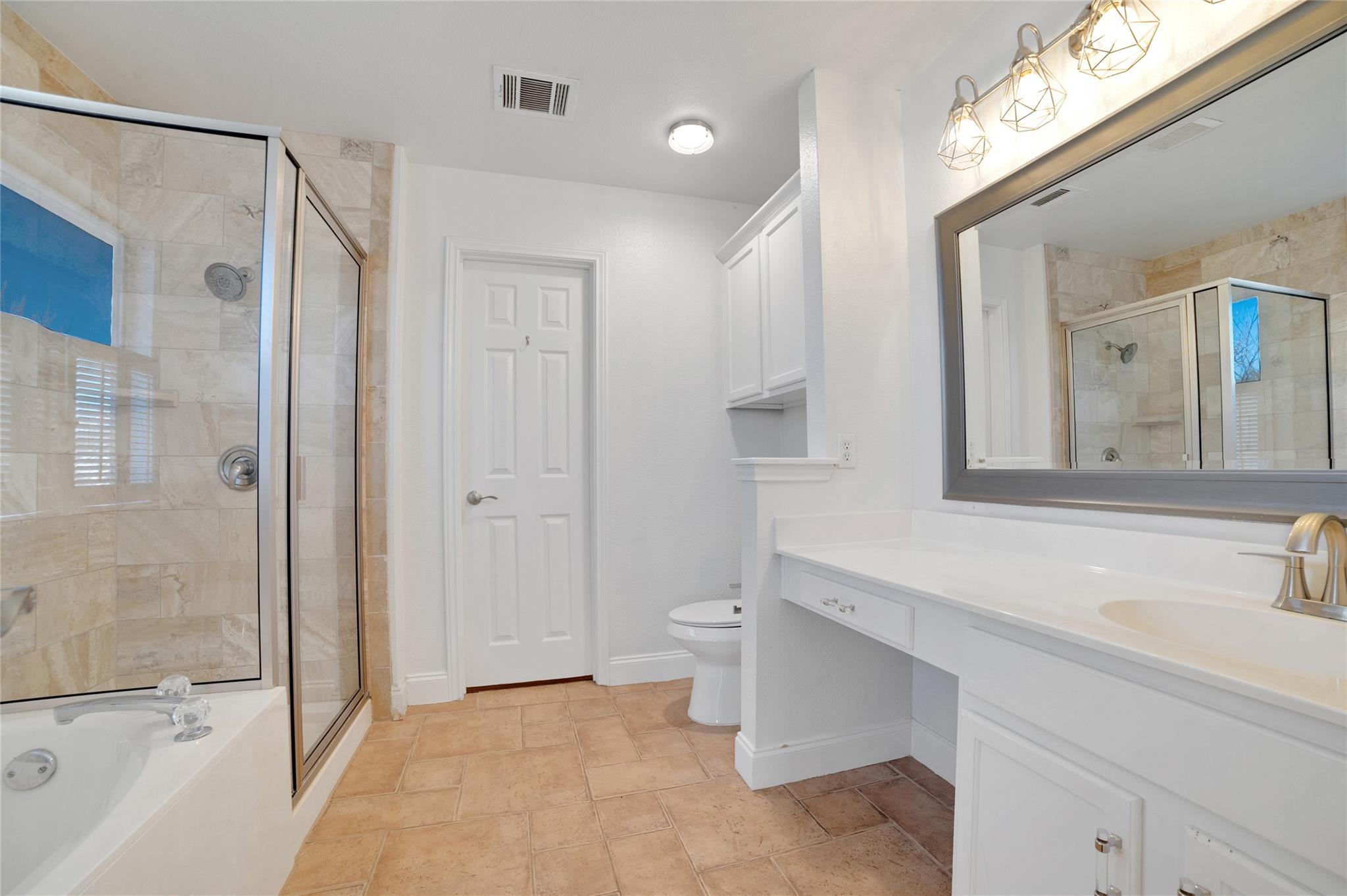 2011 Buckley Ln, Round Rock, TX 78664