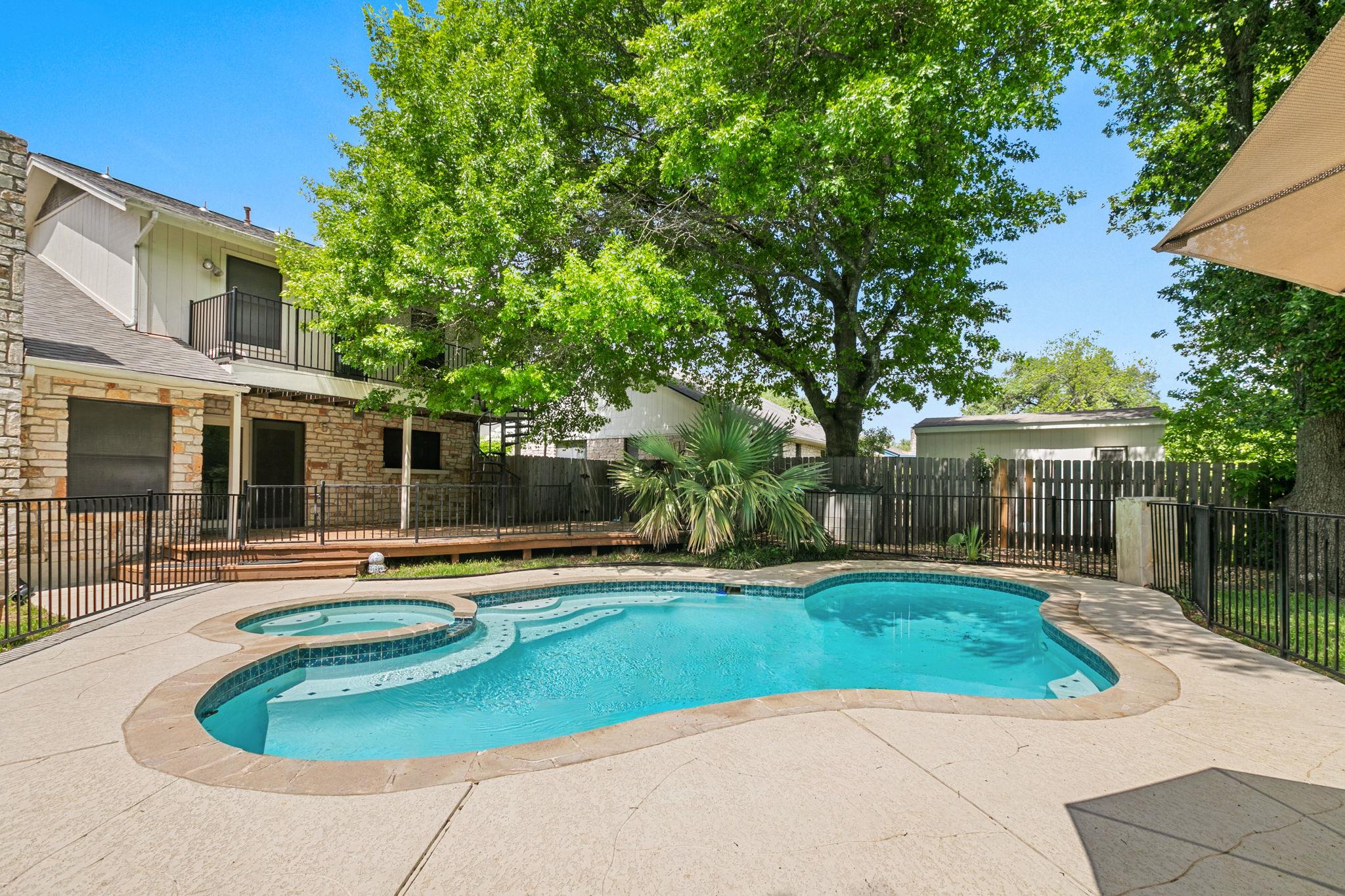 11417 Charred Oak Dr, Austin, TX 78759