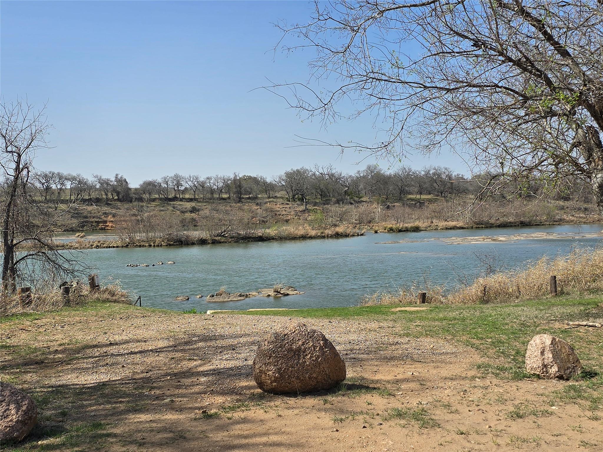 839 Cypress Ln, Cottonwood Shores, TX 78657