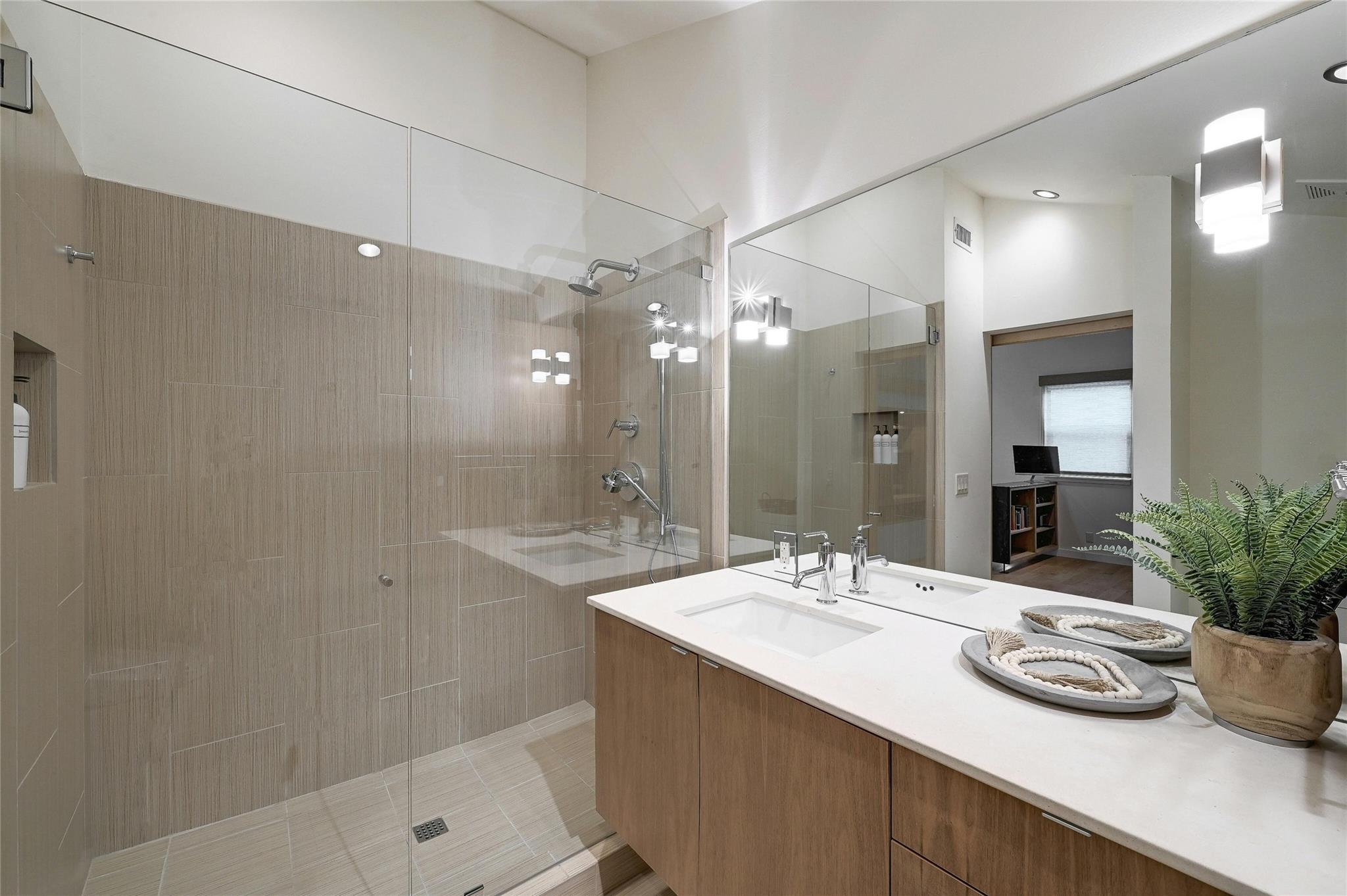 1821 Westlake Dr # 103, Austin, TX 78746