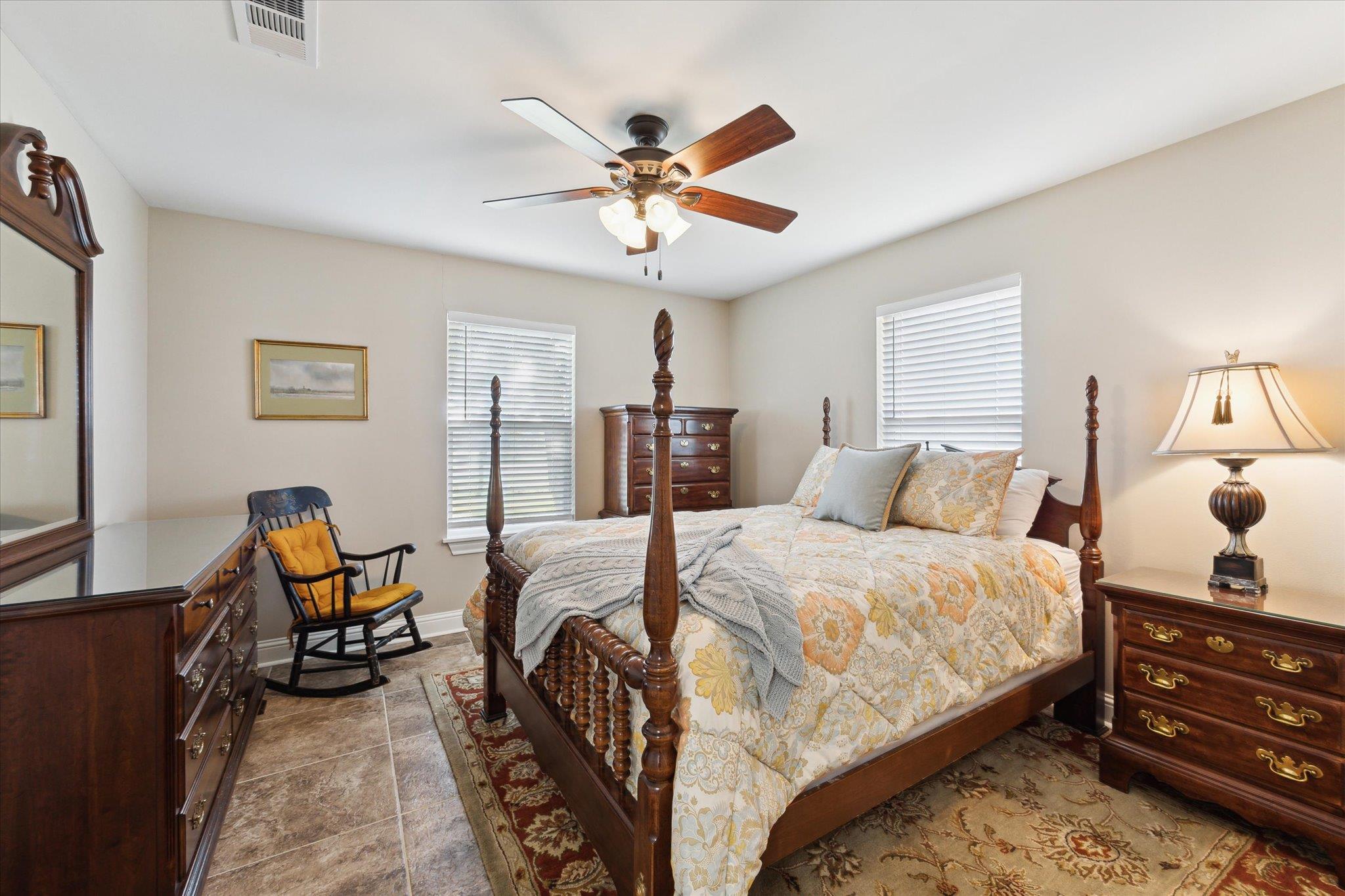 1224 Haines Rd, Sheridan, TX 77475