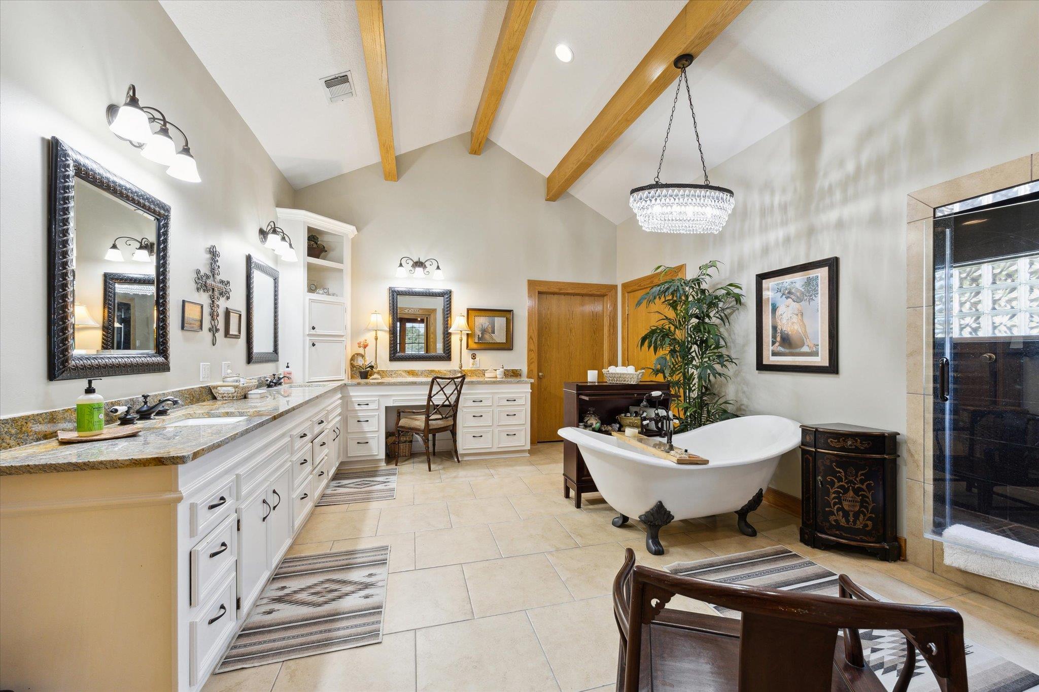 1224 Haines Rd, Sheridan, TX 77475