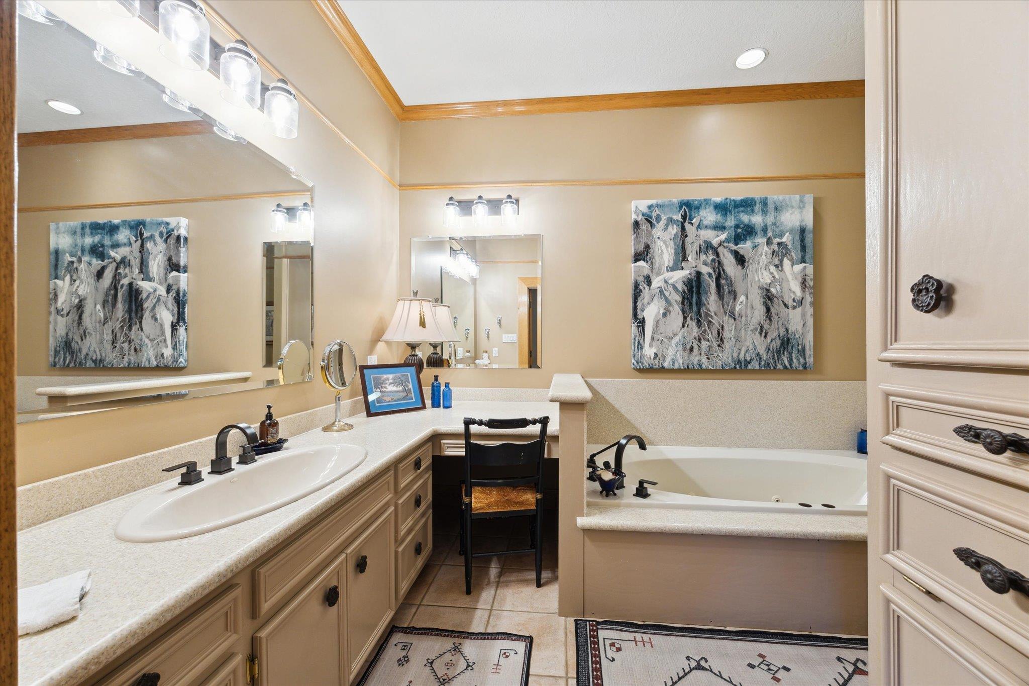 1224 Haines Rd, Sheridan, TX 77475