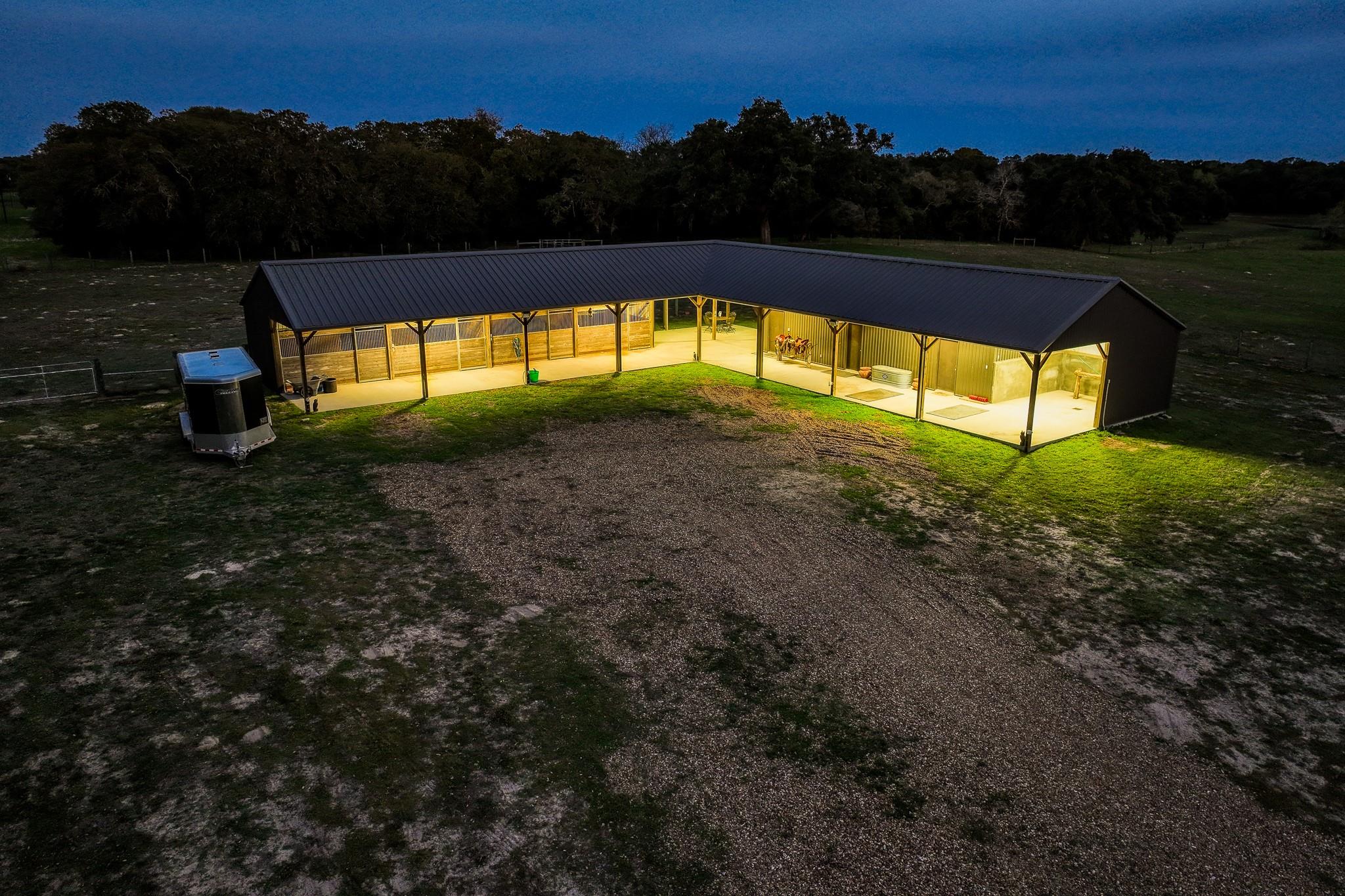 1224 Haines Rd, Sheridan, TX 77475